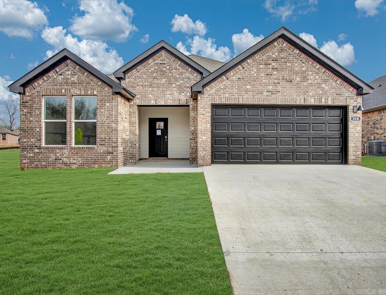 318 Lainey Drive Maumelle, AR 72113