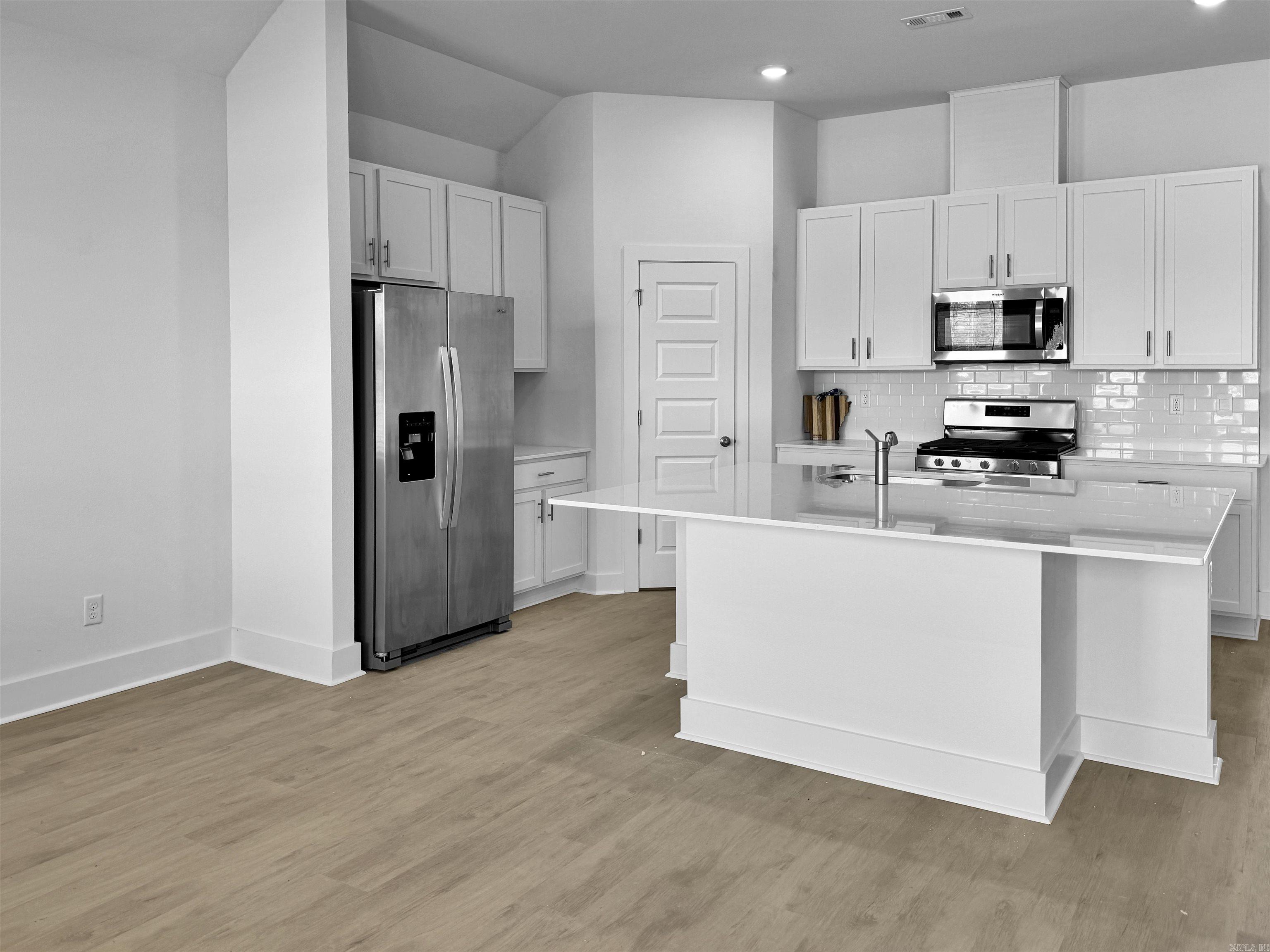 308 Lainey Drive Maumelle, AR 72113