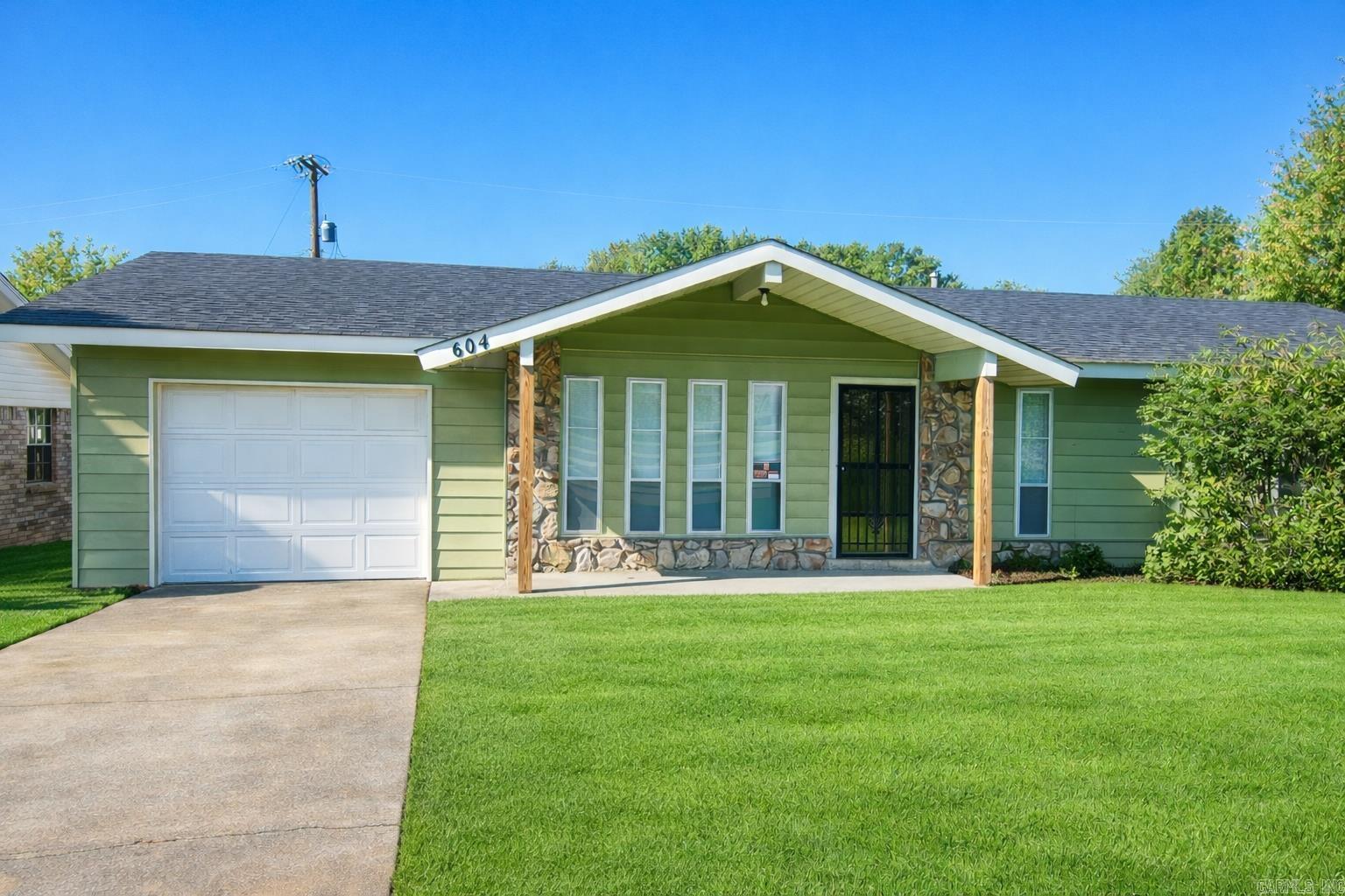 604 N James Street Jacksonville, AR 72076