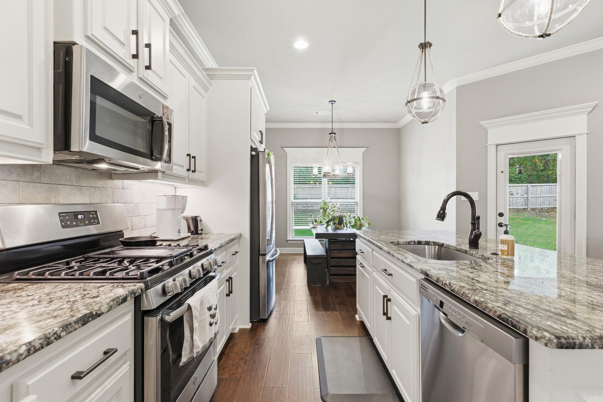 4426 Cumberland Circle Benton, AR 72019