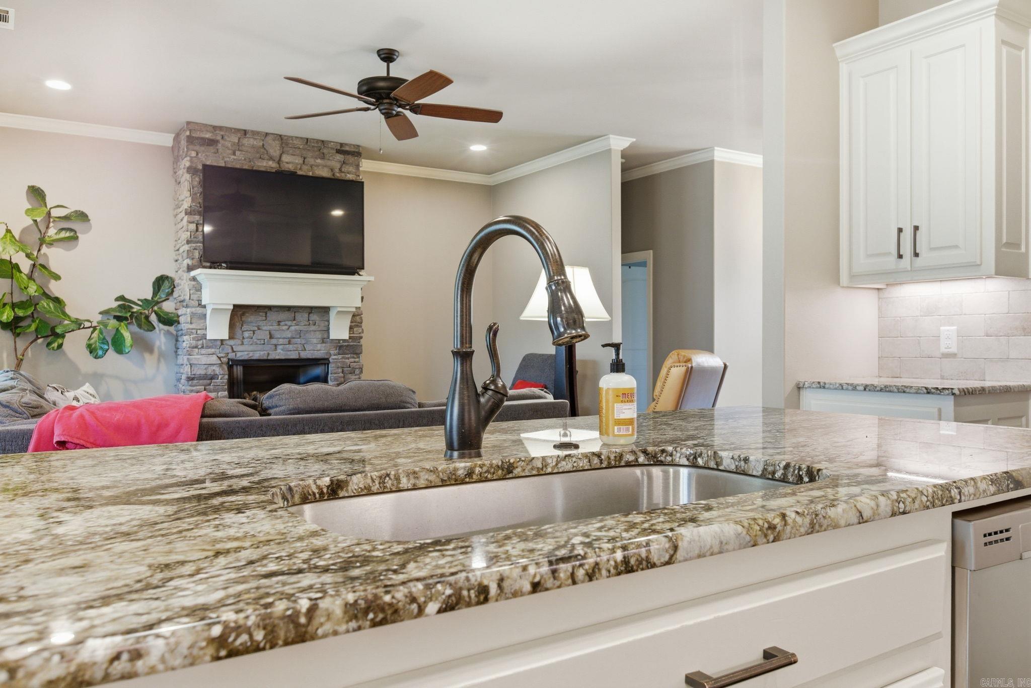 4426 Cumberland Circle Benton, AR 72019