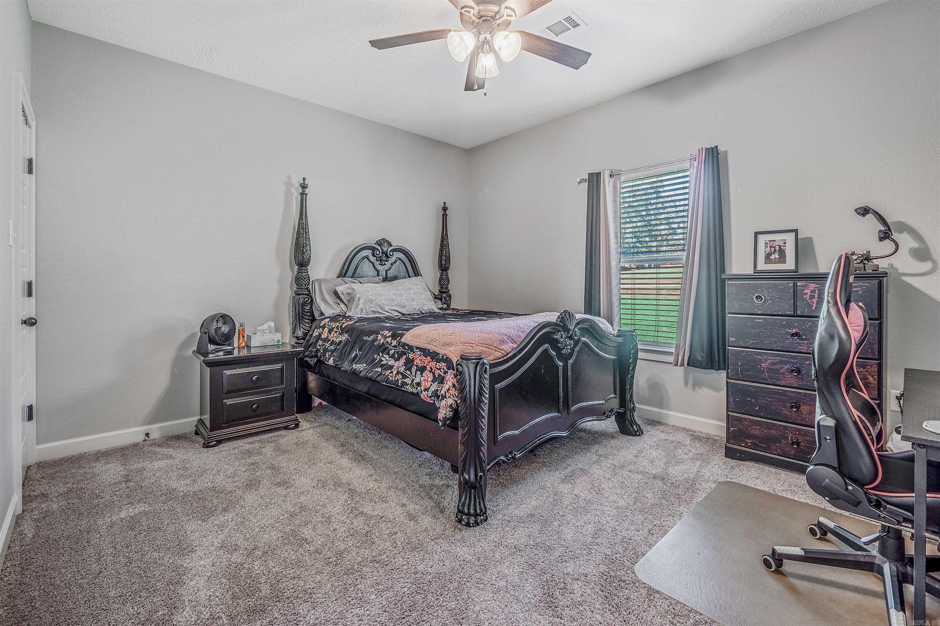 8 Winterberry Drive Greenbrier, AR 72058