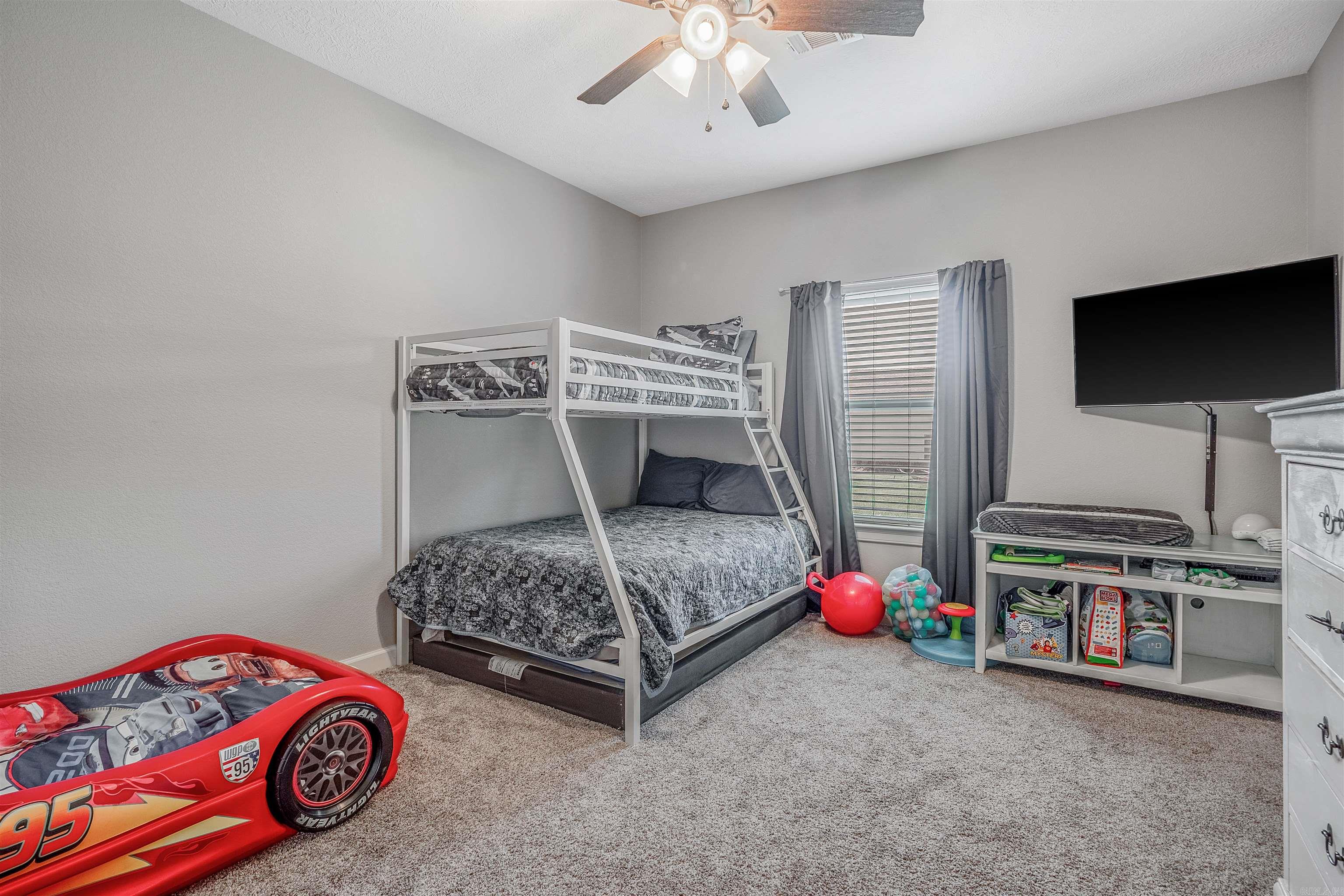 8 Winterberry Drive Greenbrier, AR 72058