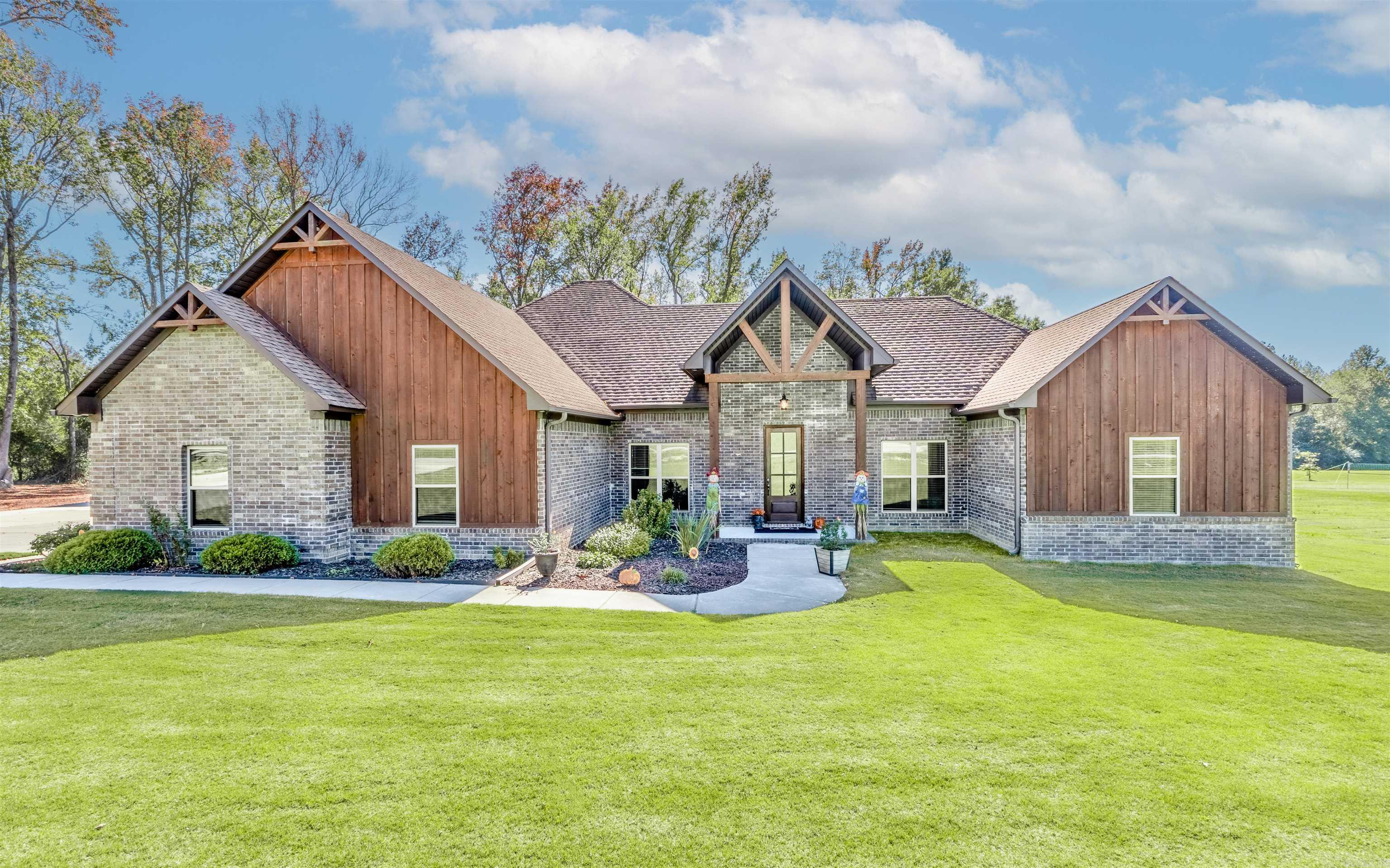 8 Winterberry Drive Greenbrier, AR 72058