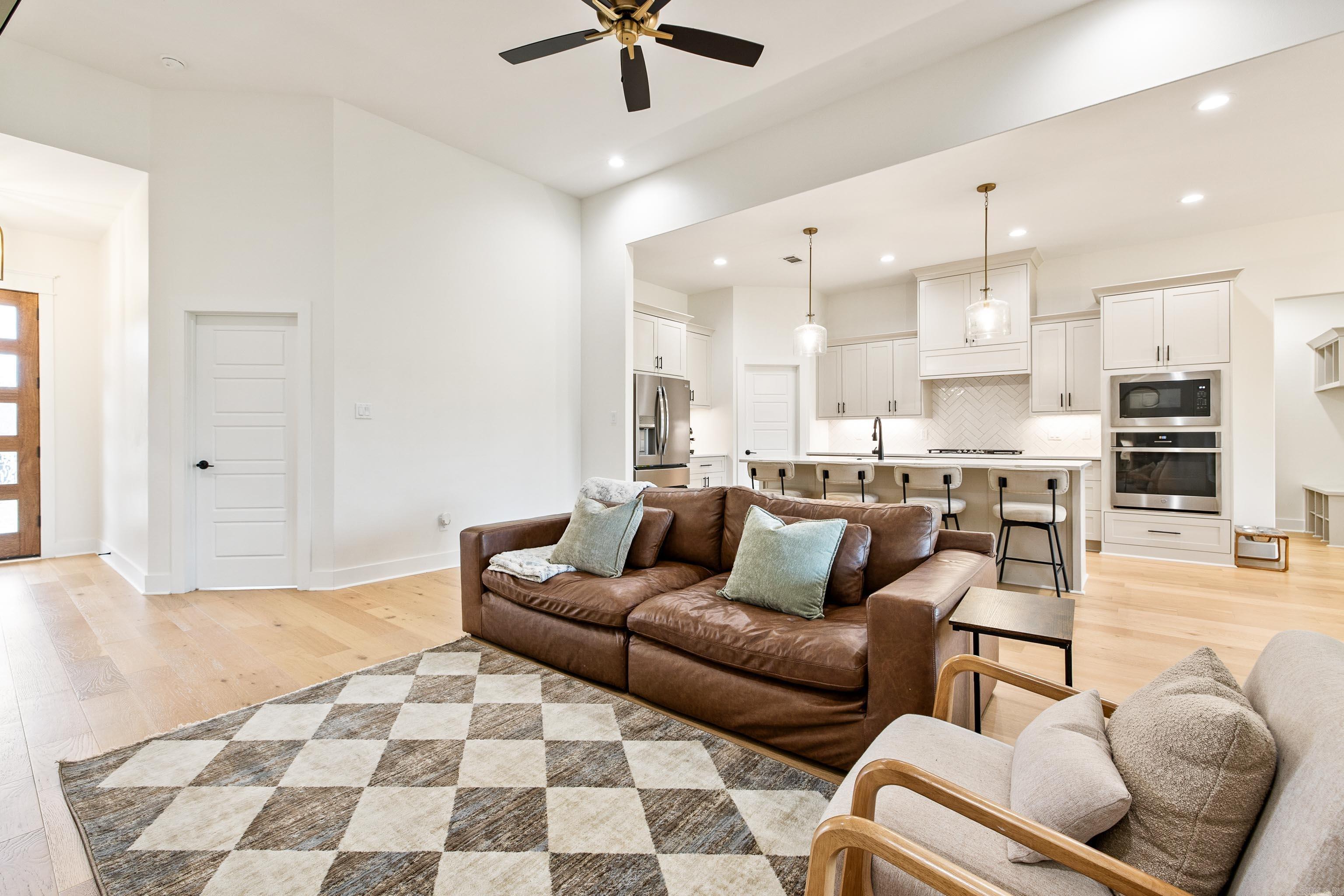 102 Red Crest Cove Haskell, AR 72015