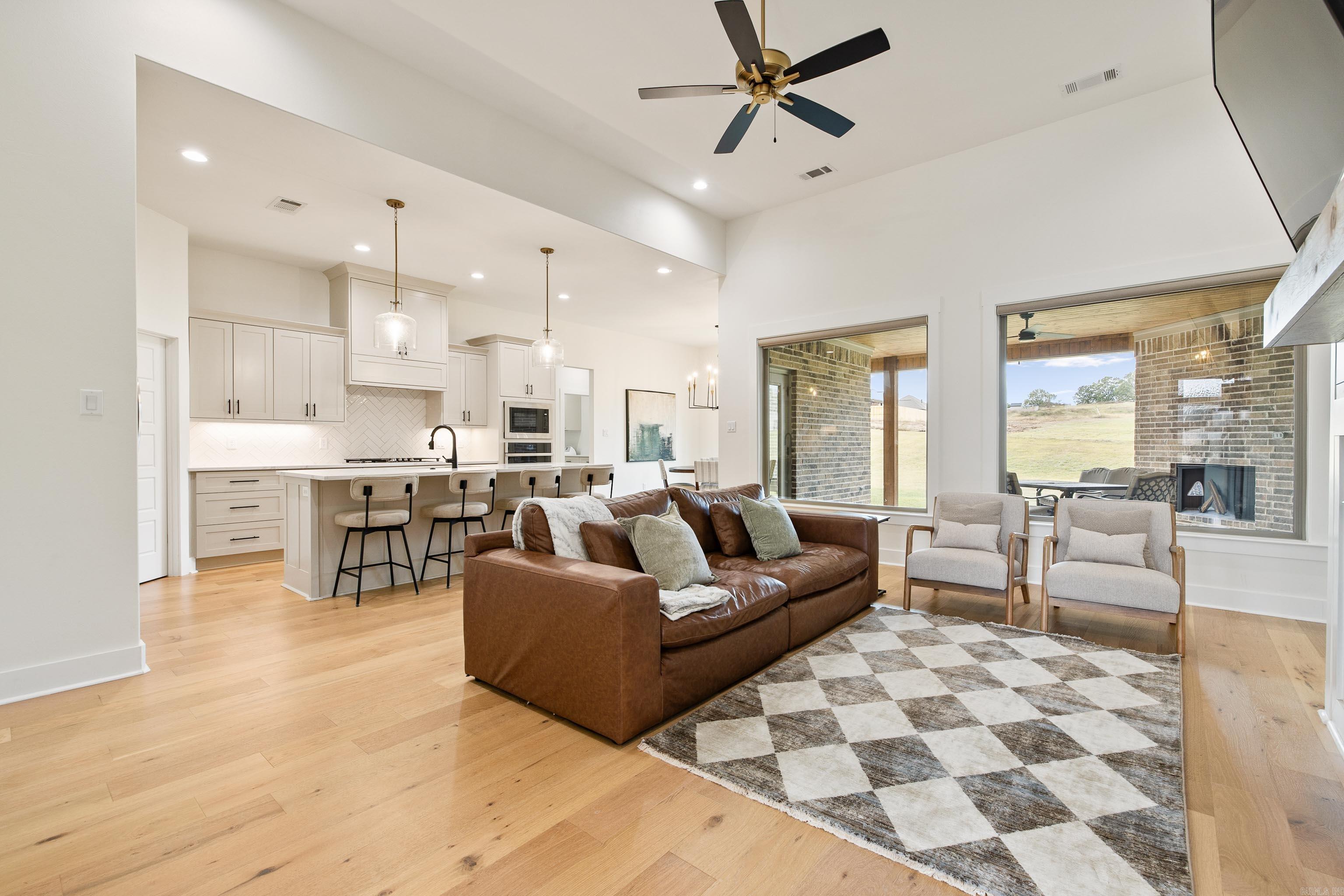 102 Red Crest Cove Haskell, AR 72015