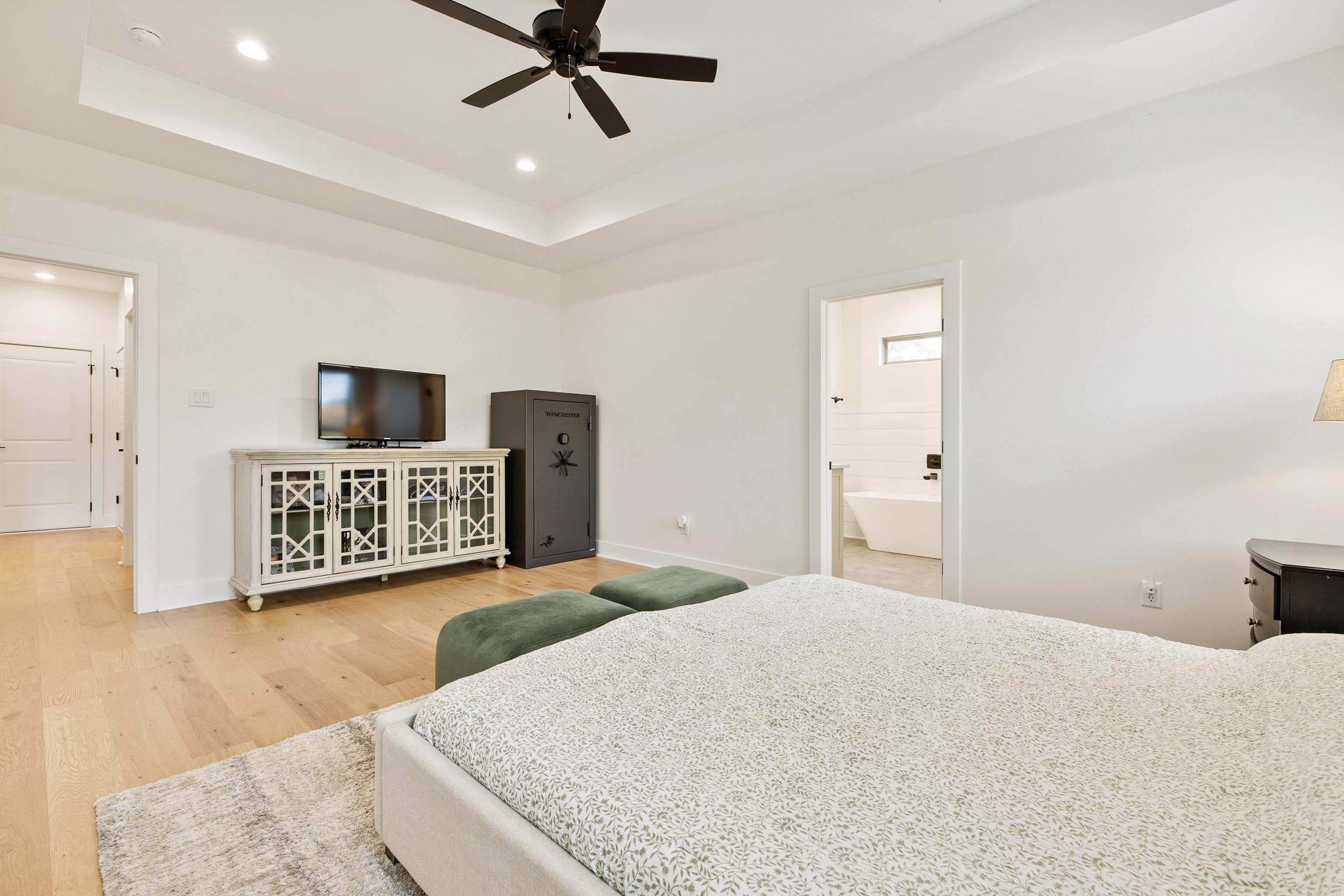 102 Red Crest Cove Haskell, AR 72015