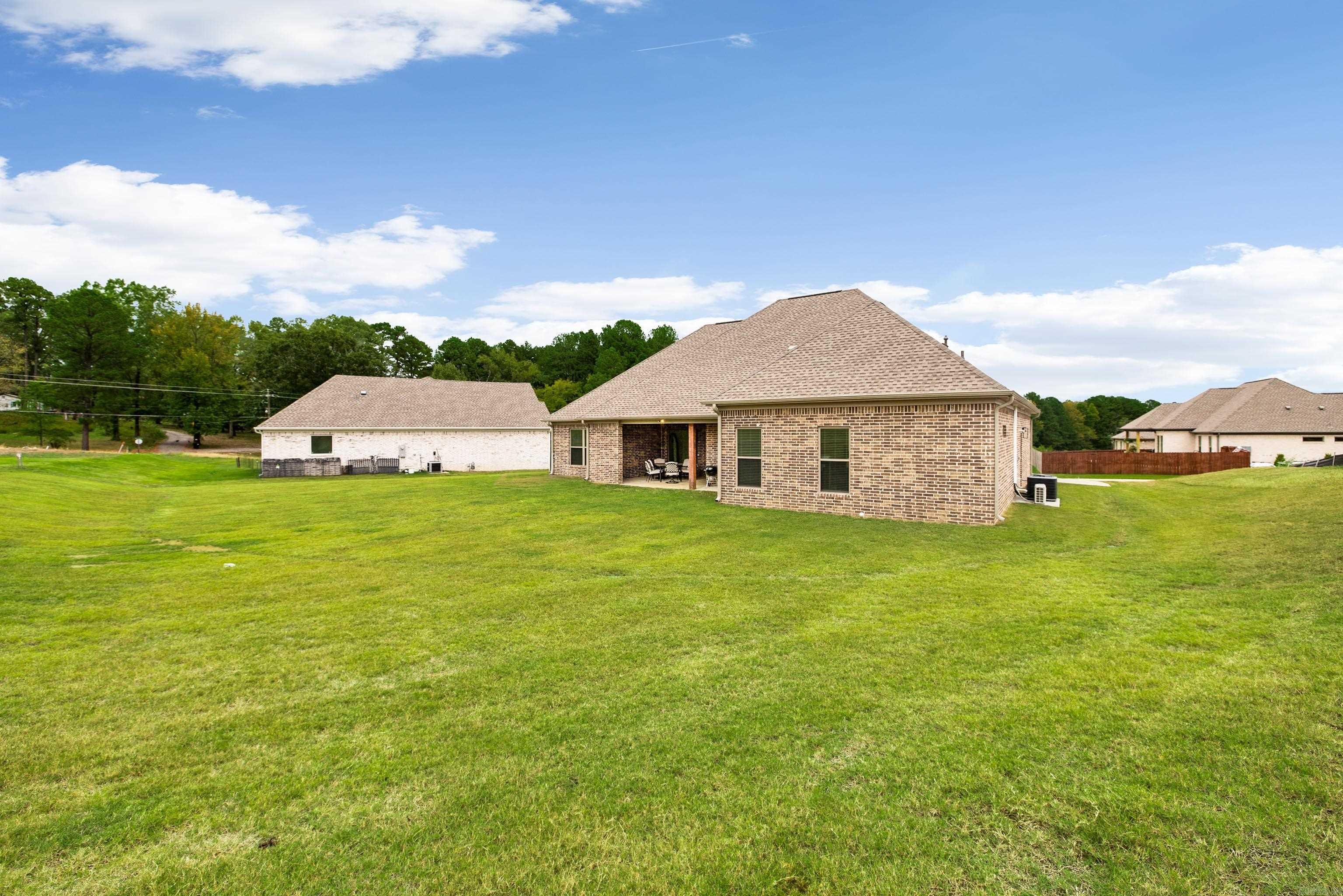 102 Red Crest Cove Haskell, AR 72015