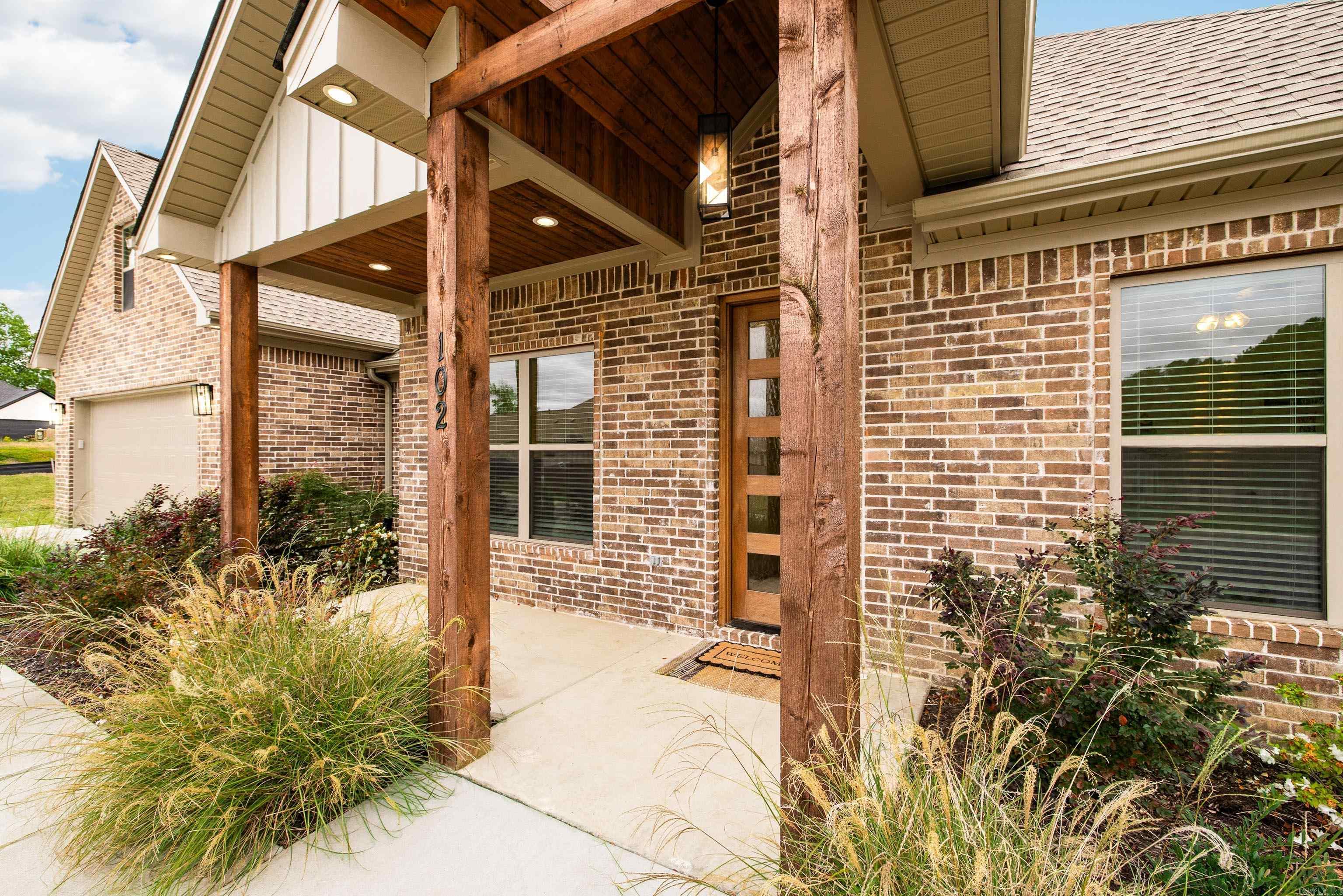 102 Red Crest Cove Haskell, AR 72015