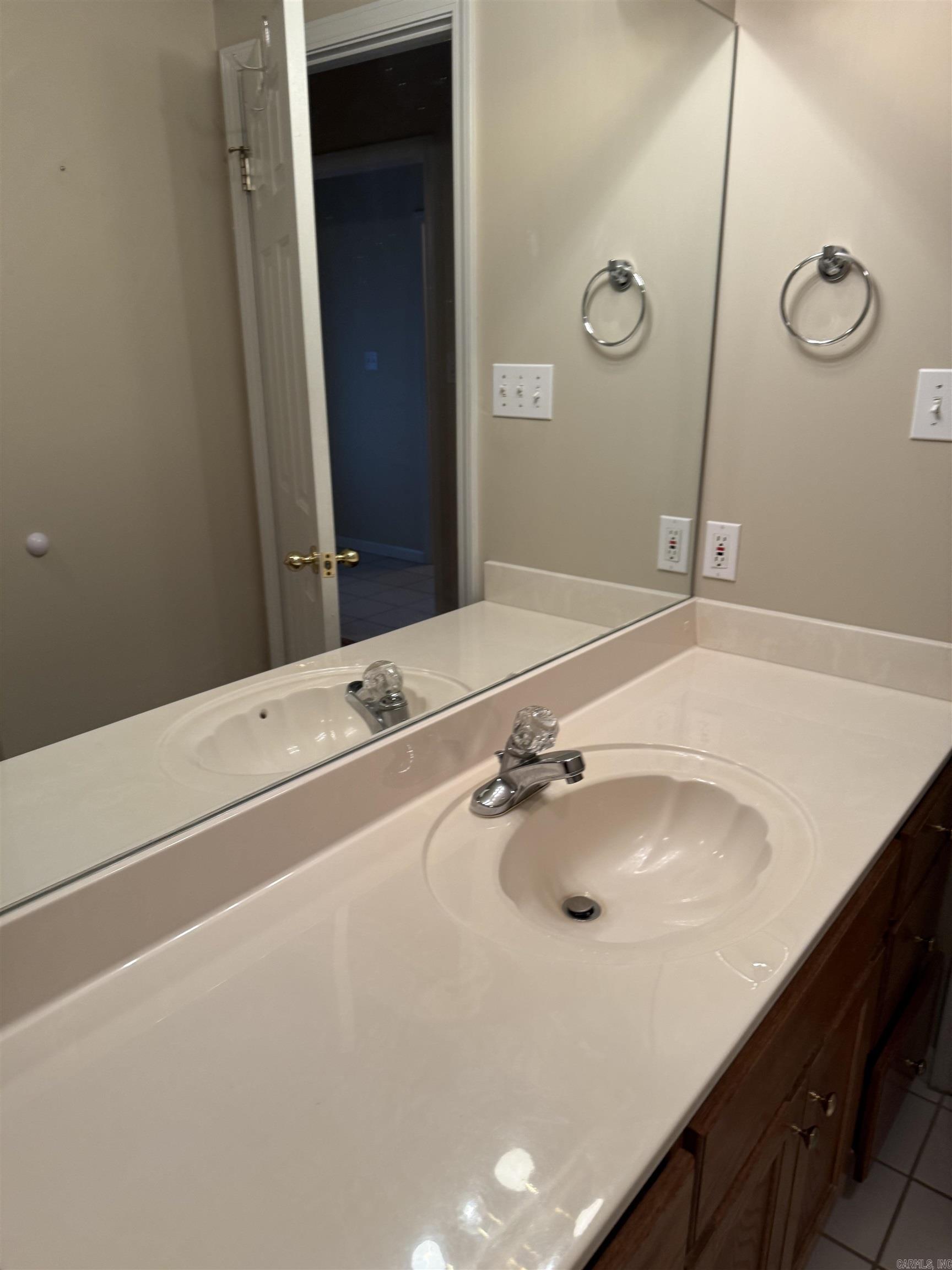 3202 Red Oak  Paragould, AR