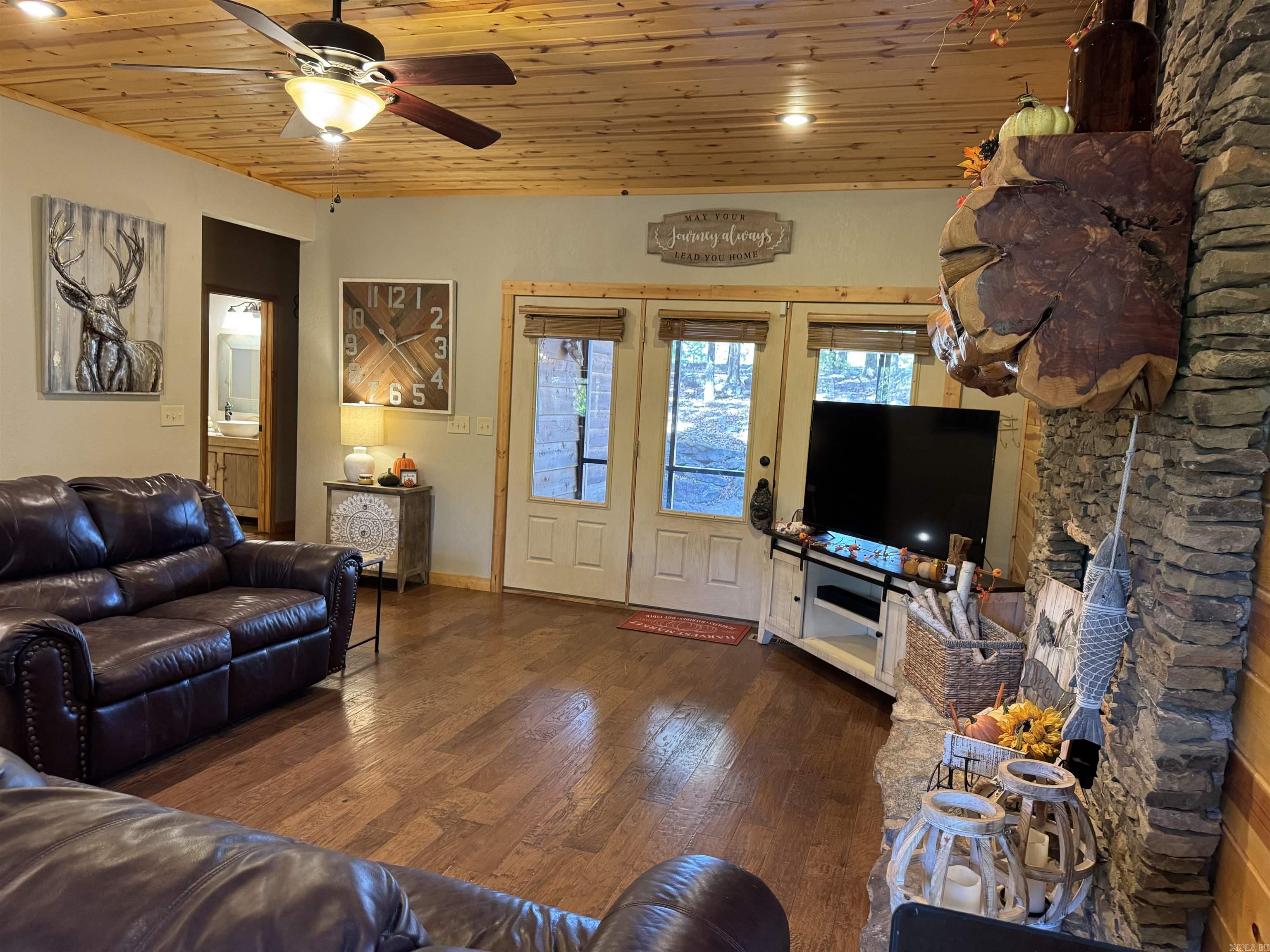 15 Primrose Creek  Heber Springs, AR