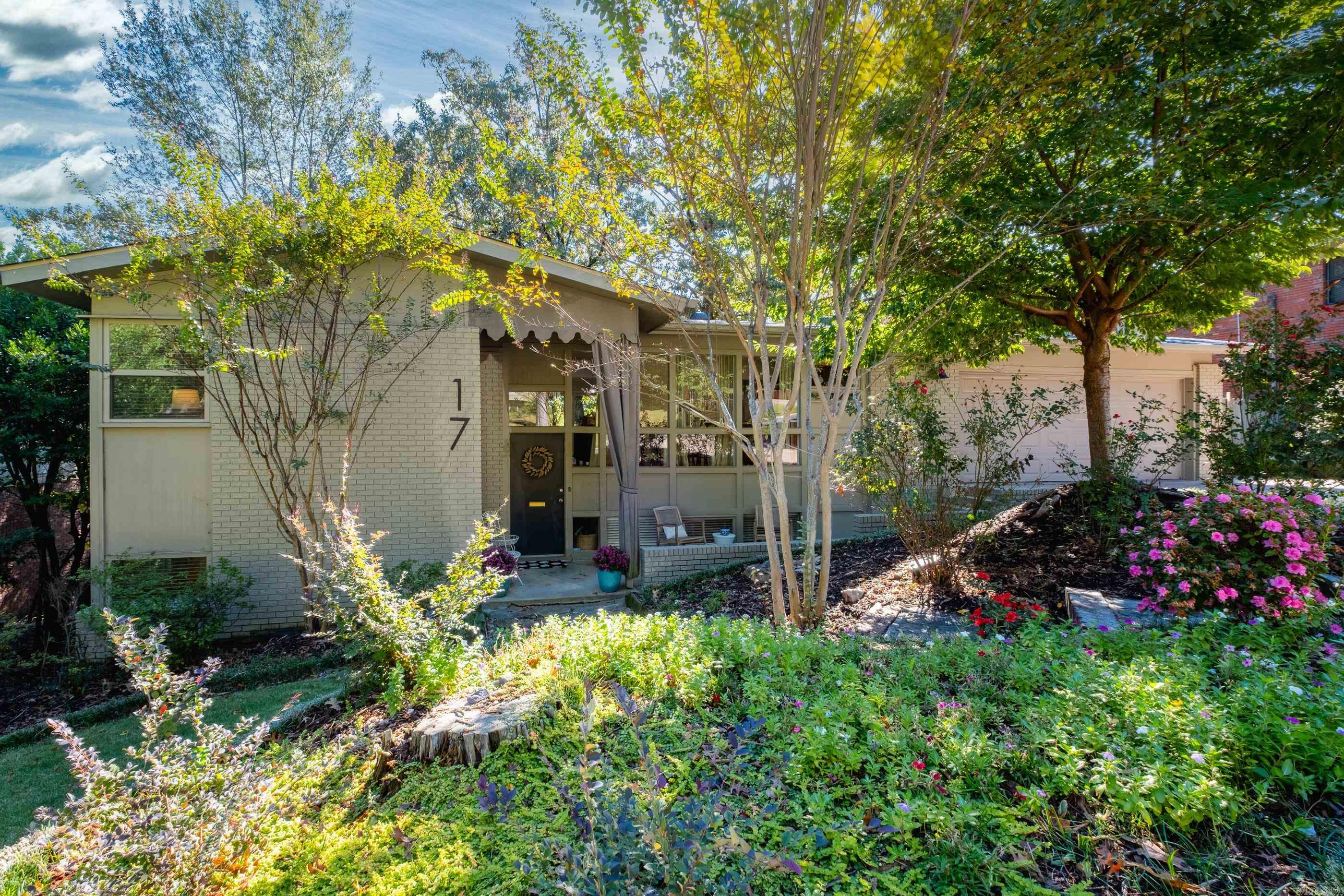 17 Pinnacle  Little Rock, AR