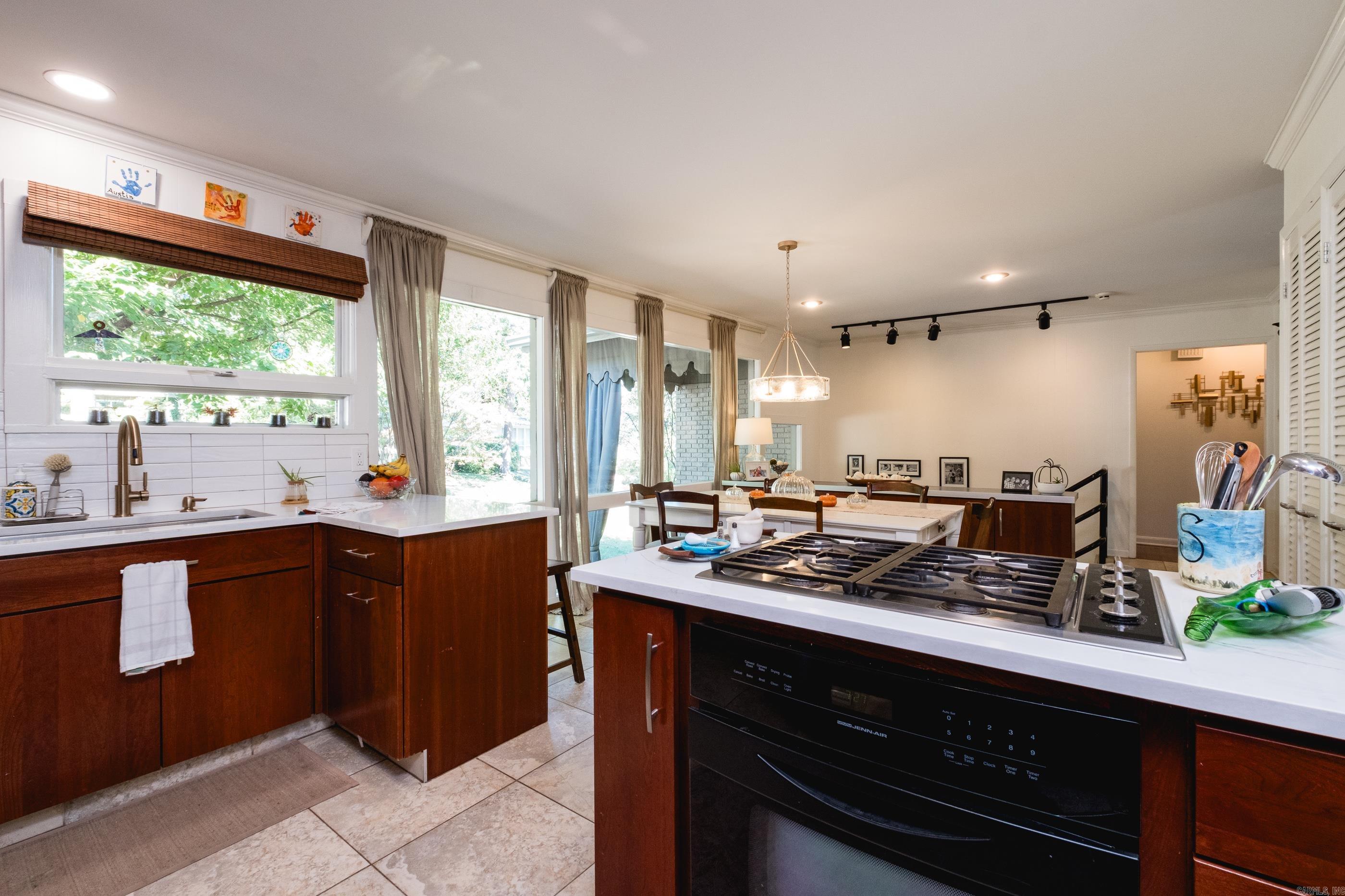 17 Pinnacle  Little Rock, AR