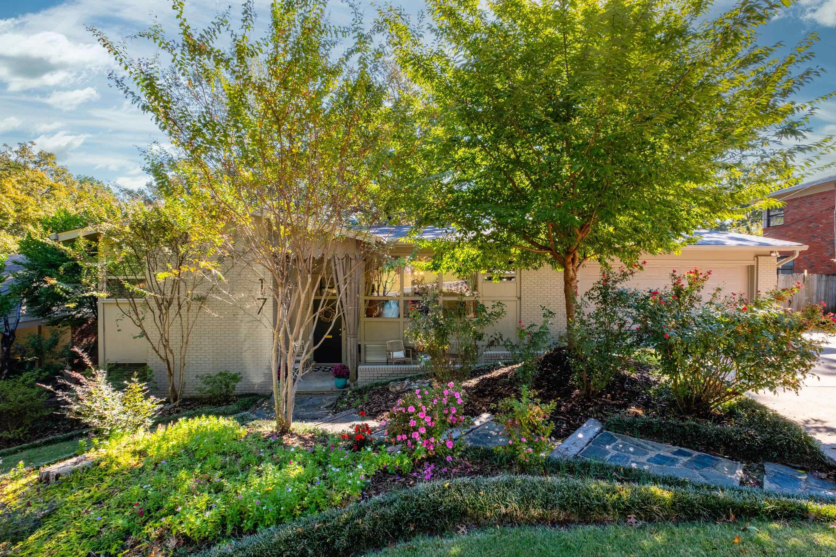 17 Pinnacle  Little Rock, AR