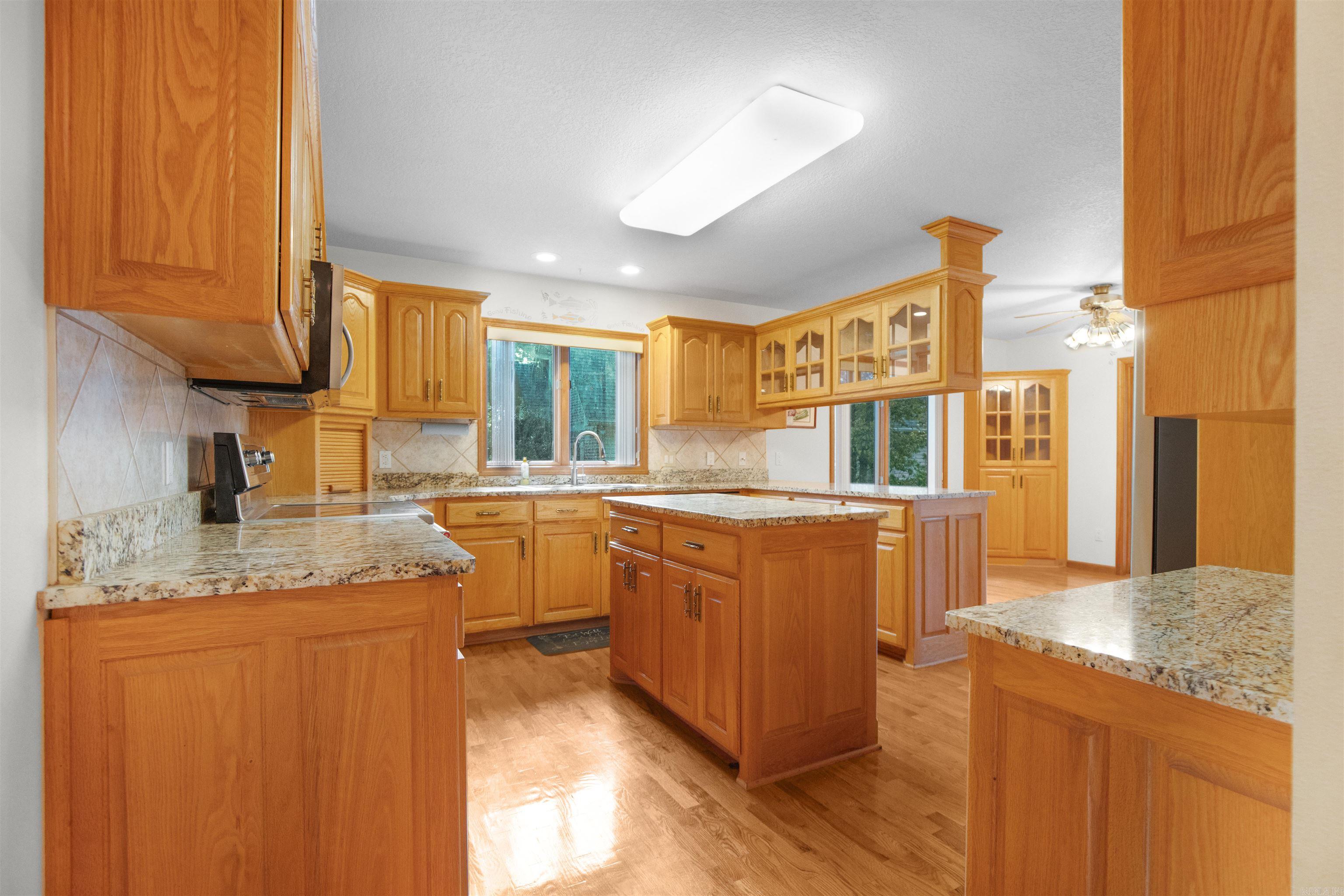 2 Sacedon  Hot Springs Village, AR