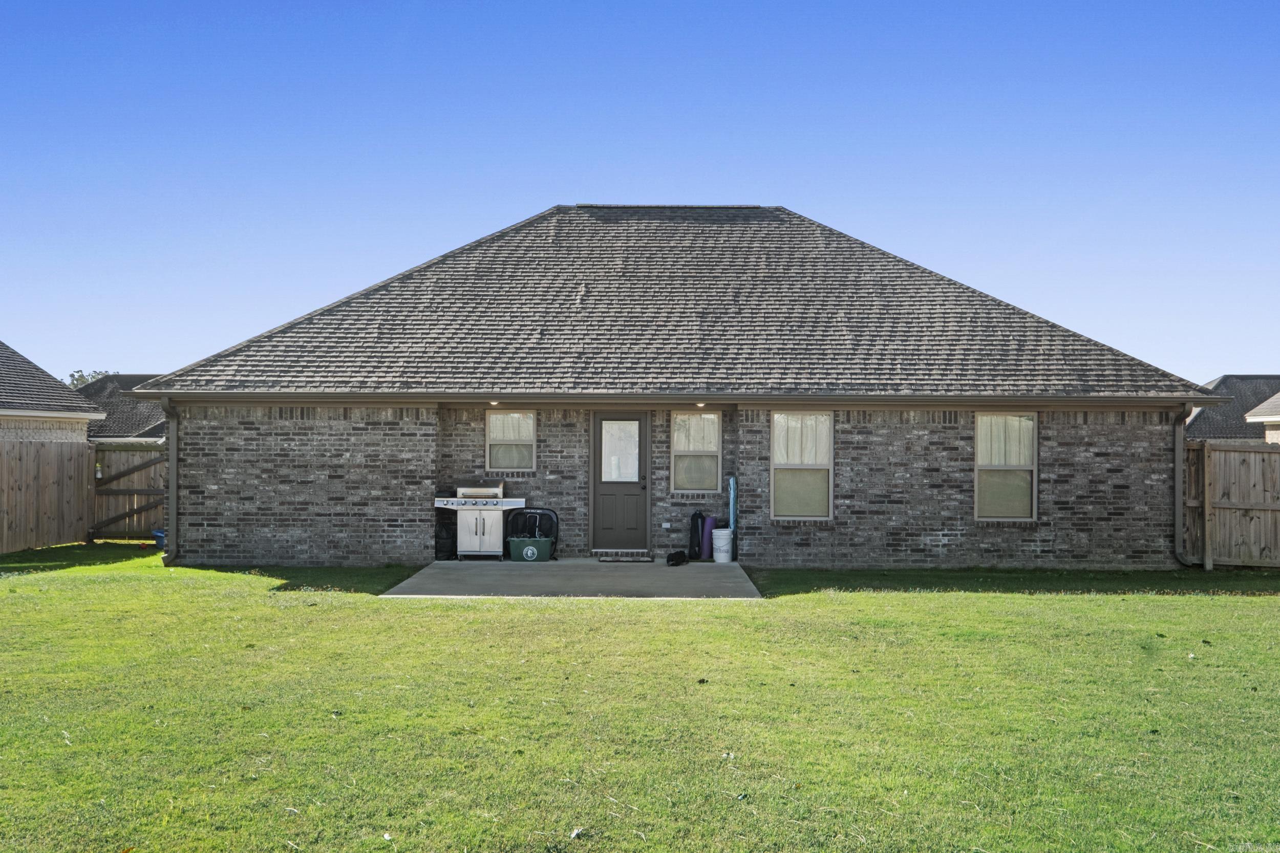 1301 Ridgefield Circle Searcy, AR 72143