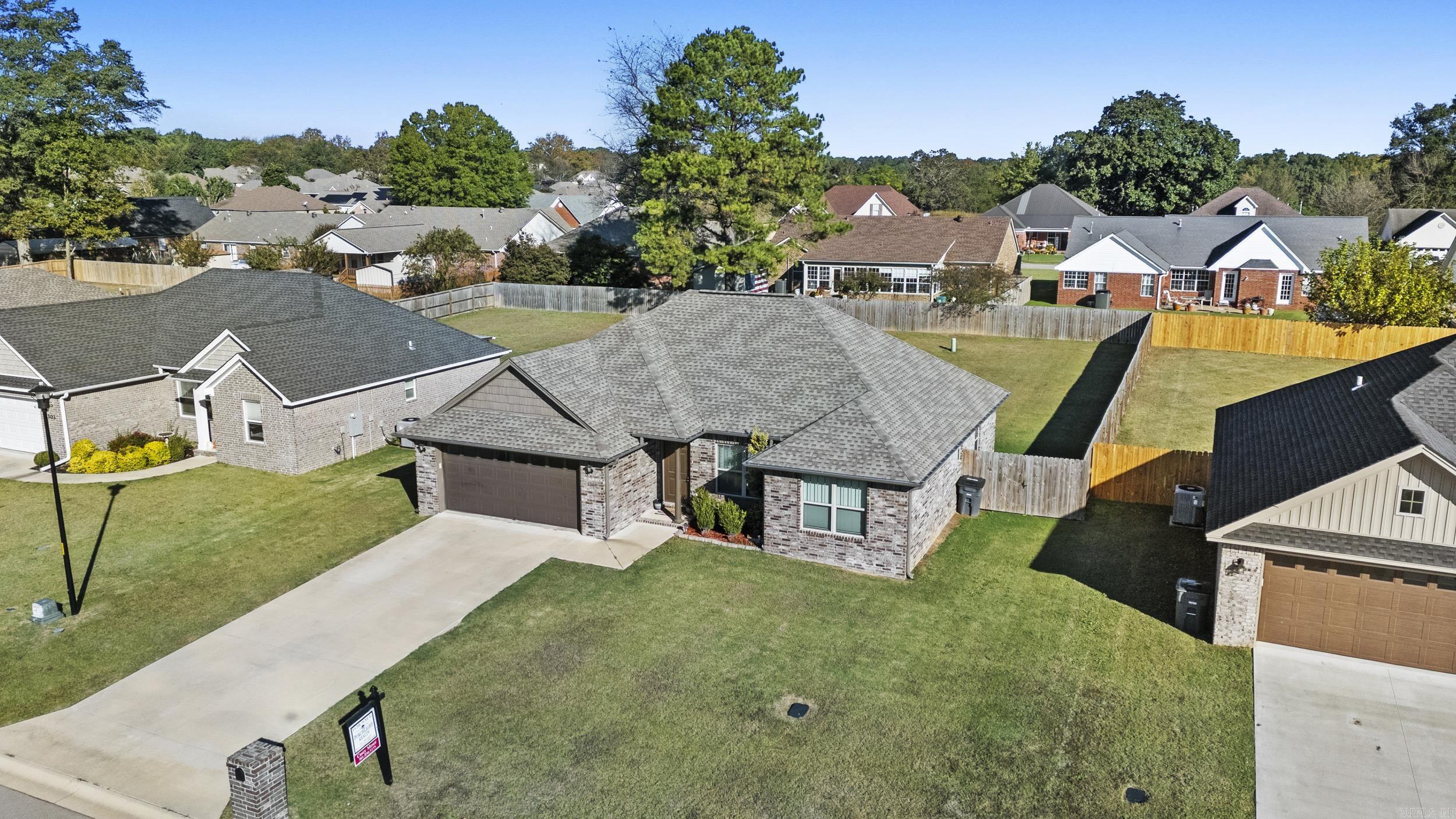 1301 Ridgefield Circle Searcy, AR 72143