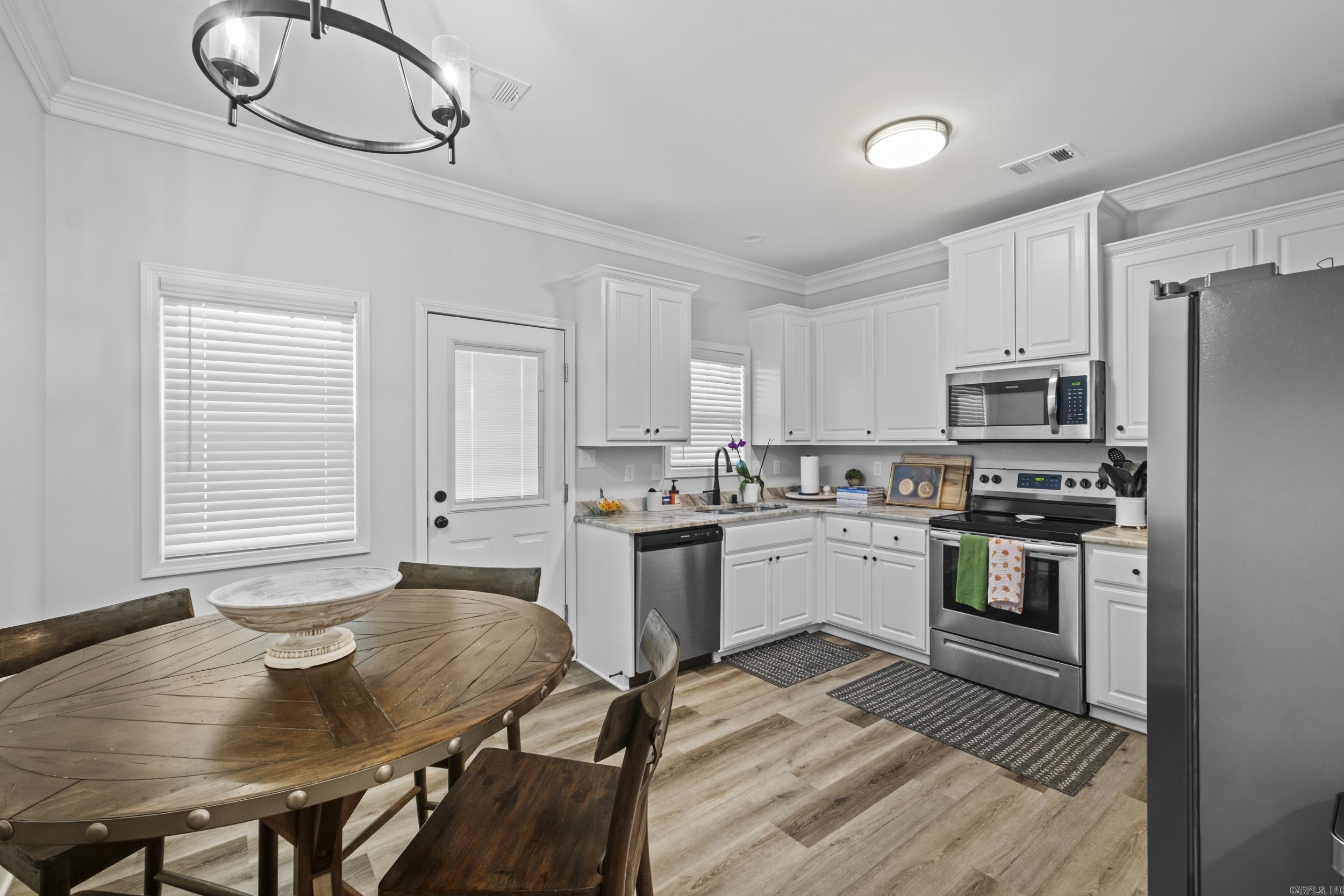 1301 Ridgefield Circle Searcy, AR 72143