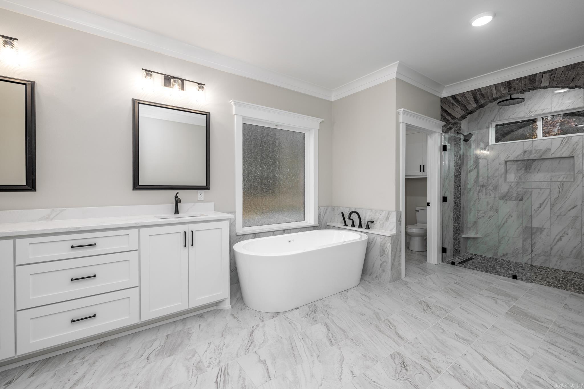 2 Resplandor Cir Hot Springs Village, AR 71909