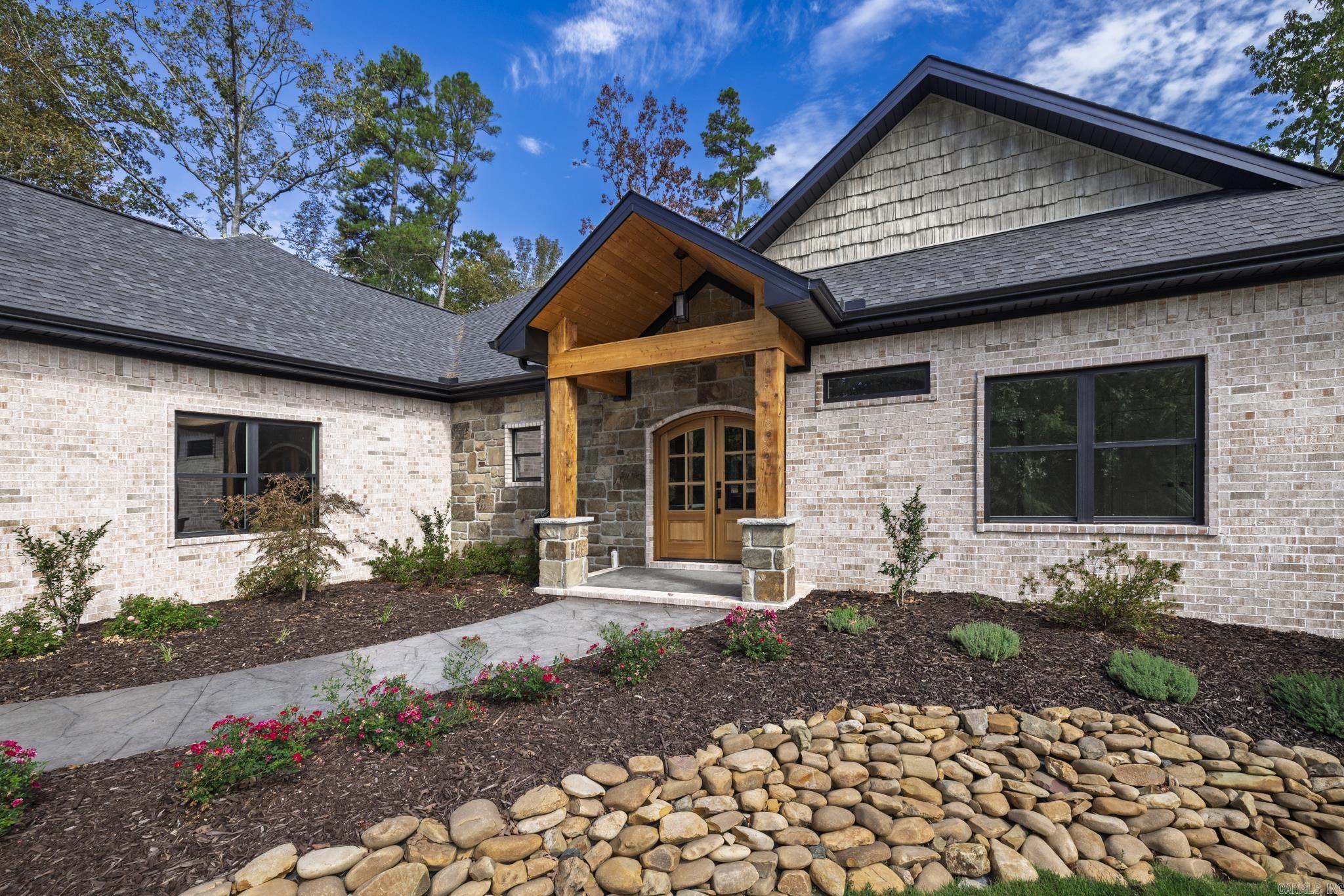 2 Resplandor Cir Hot Springs Village, AR 71909