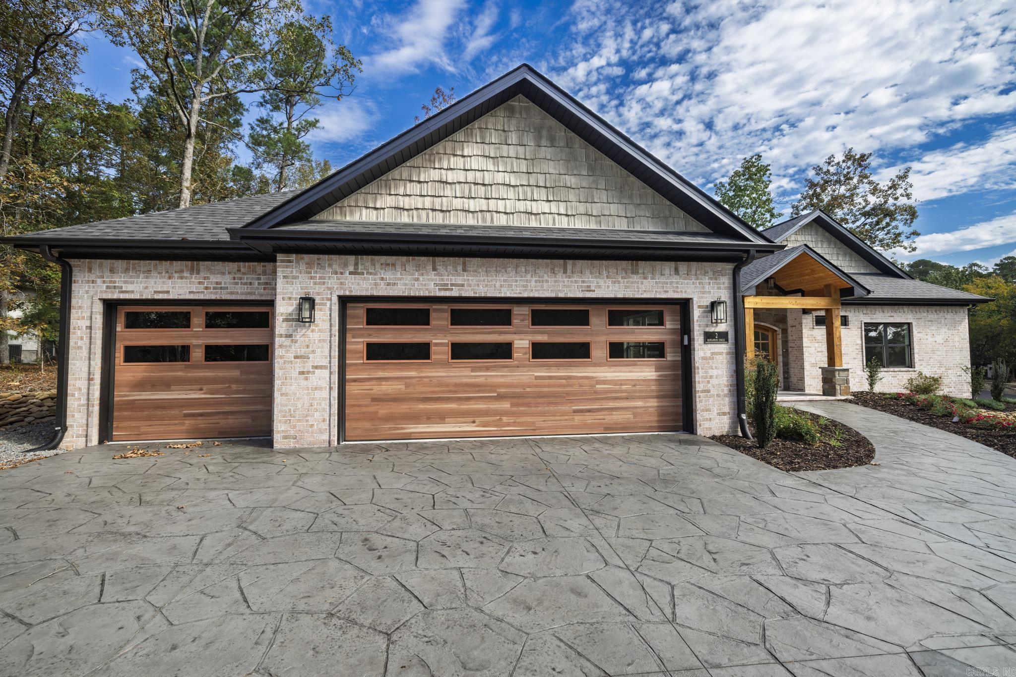 2 Resplandor Cir Hot Springs Village, AR 71909