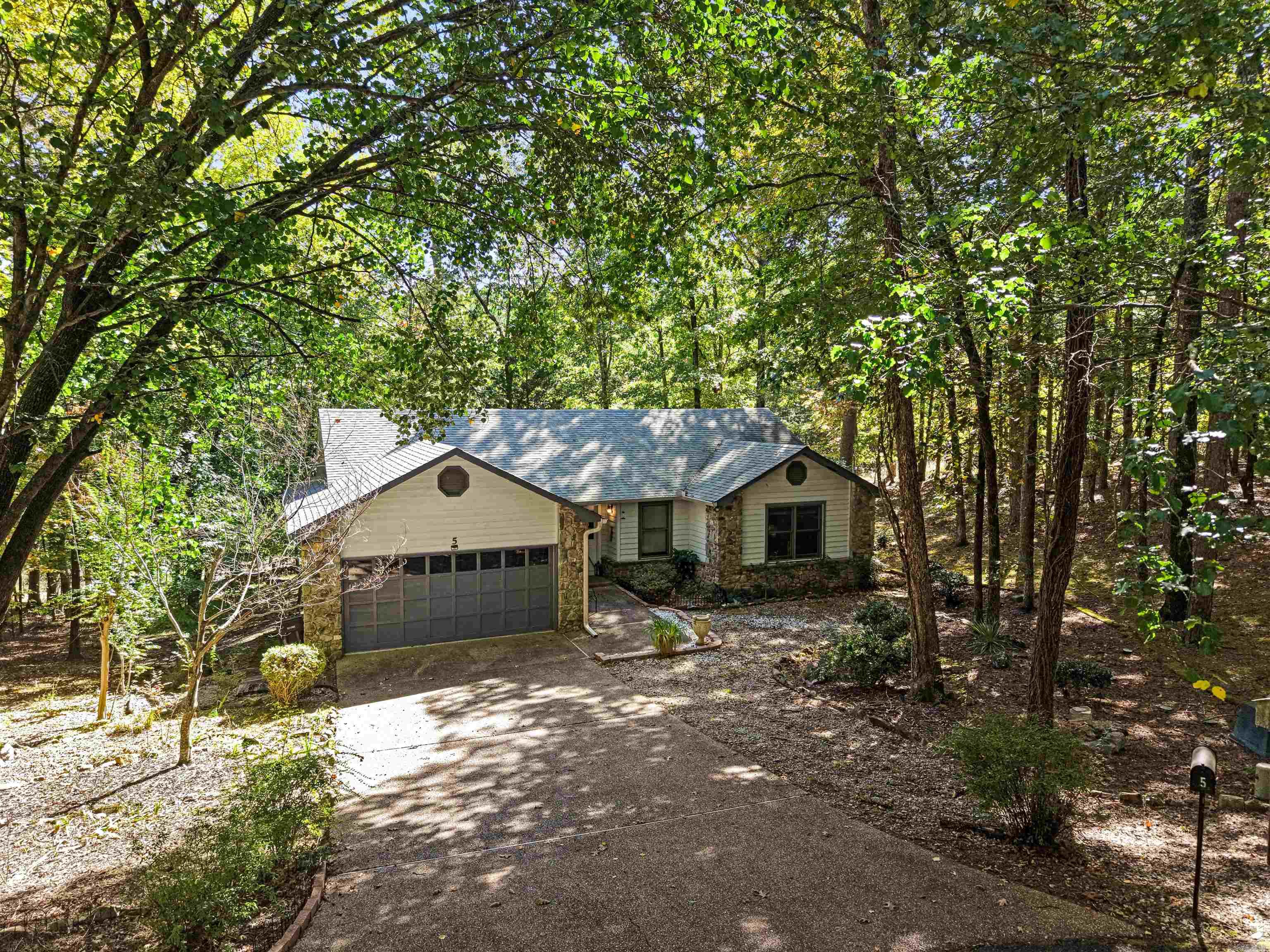 5 Culebra Place Hot Springs Village, AR 71909