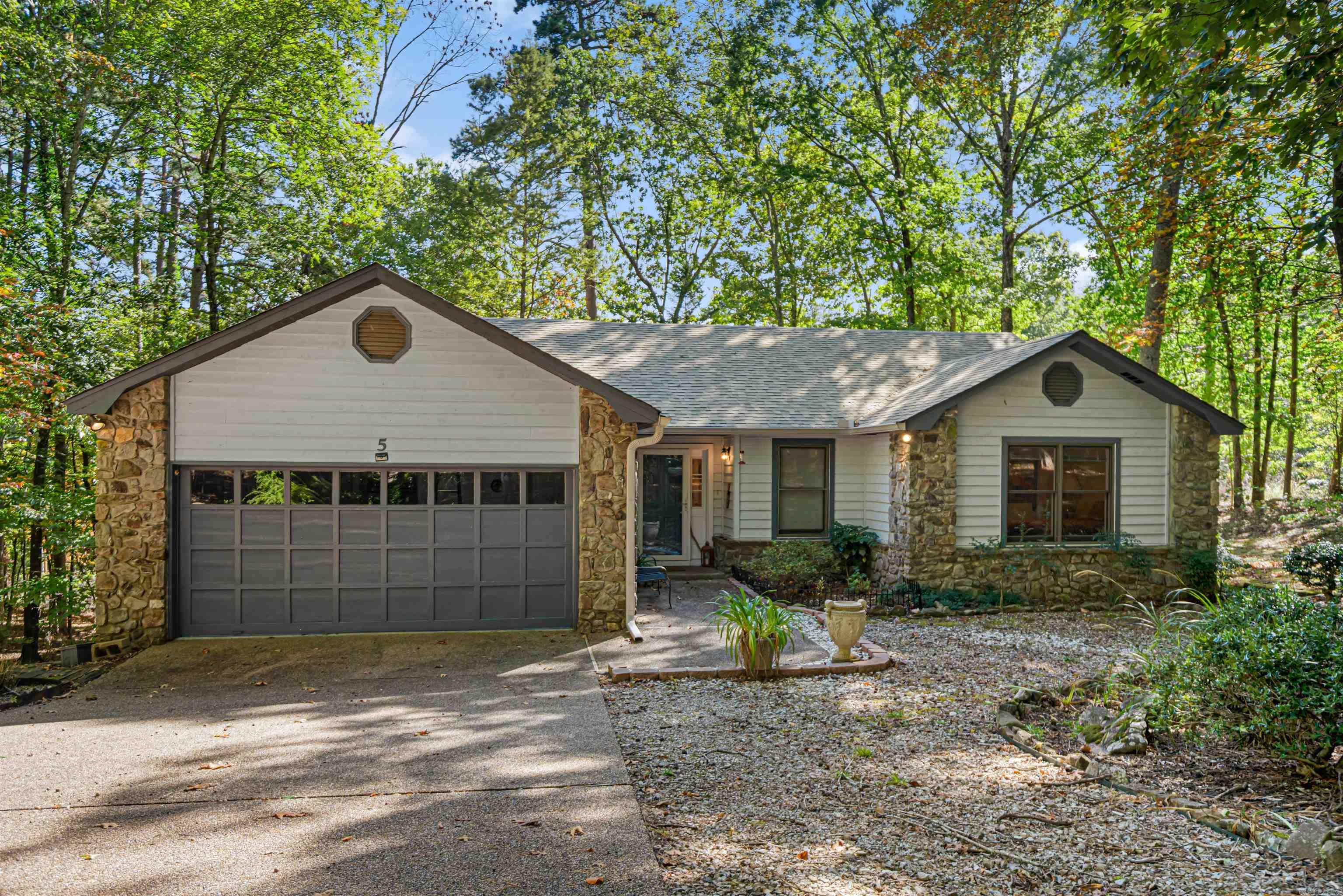 5 Culebra Place Hot Springs Village, AR 71909