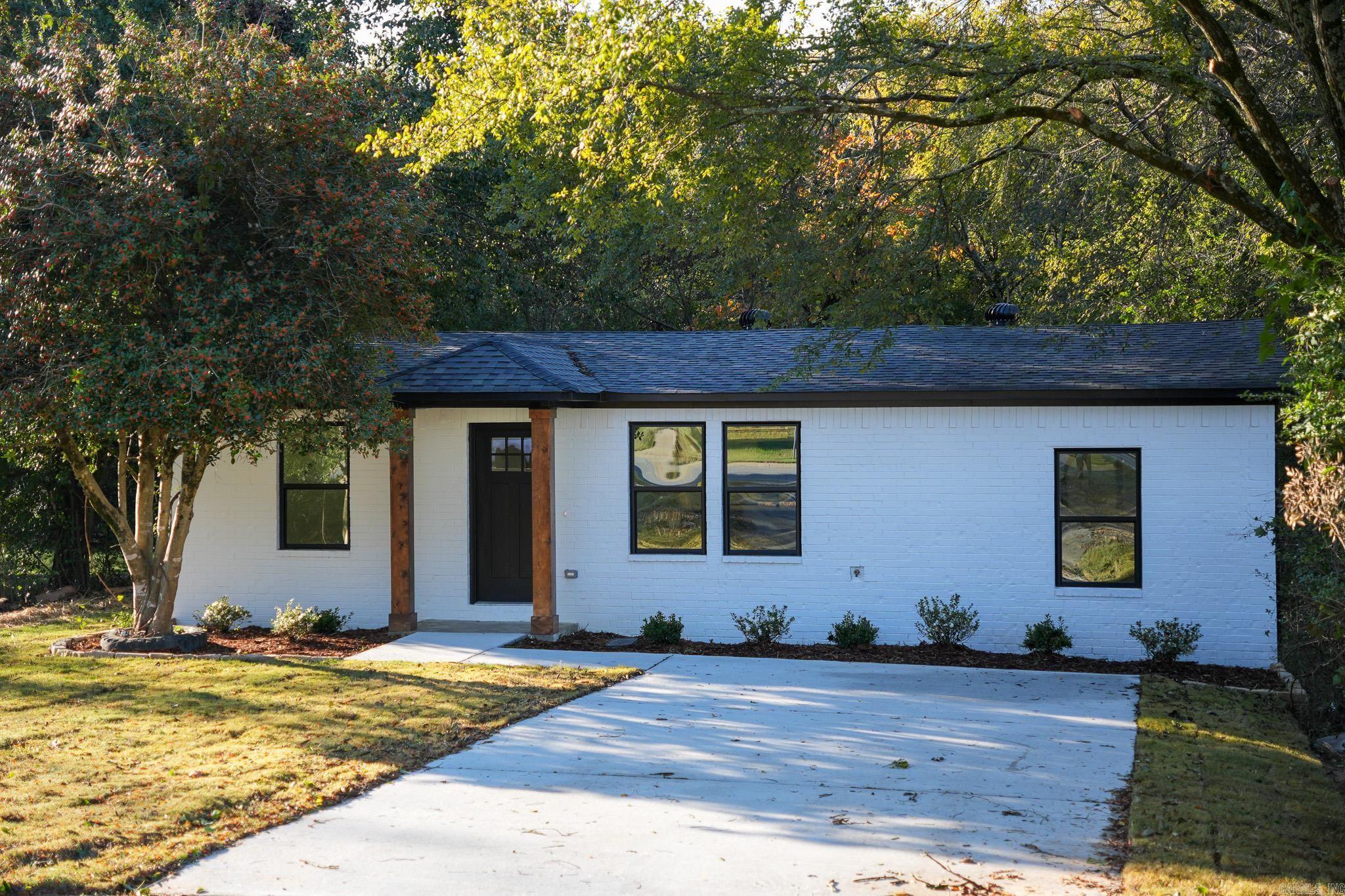 13725 Cantrell Road Little Rock, AR 72223