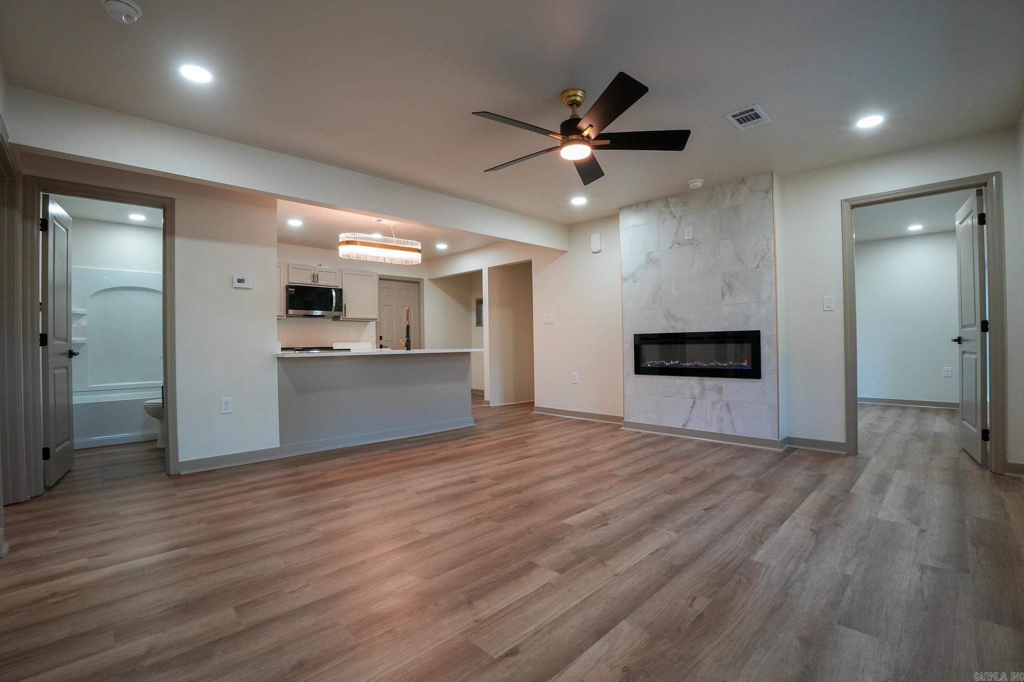 13725 Cantrell Road Little Rock, AR 72223