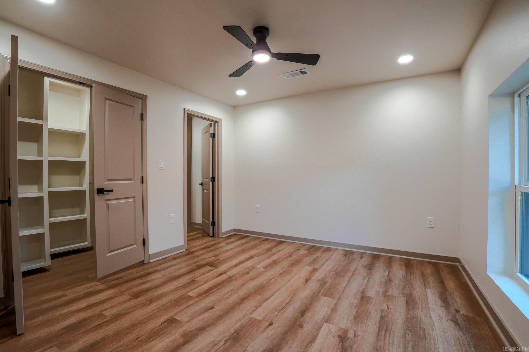 13725 Cantrell Road Little Rock, AR 72223