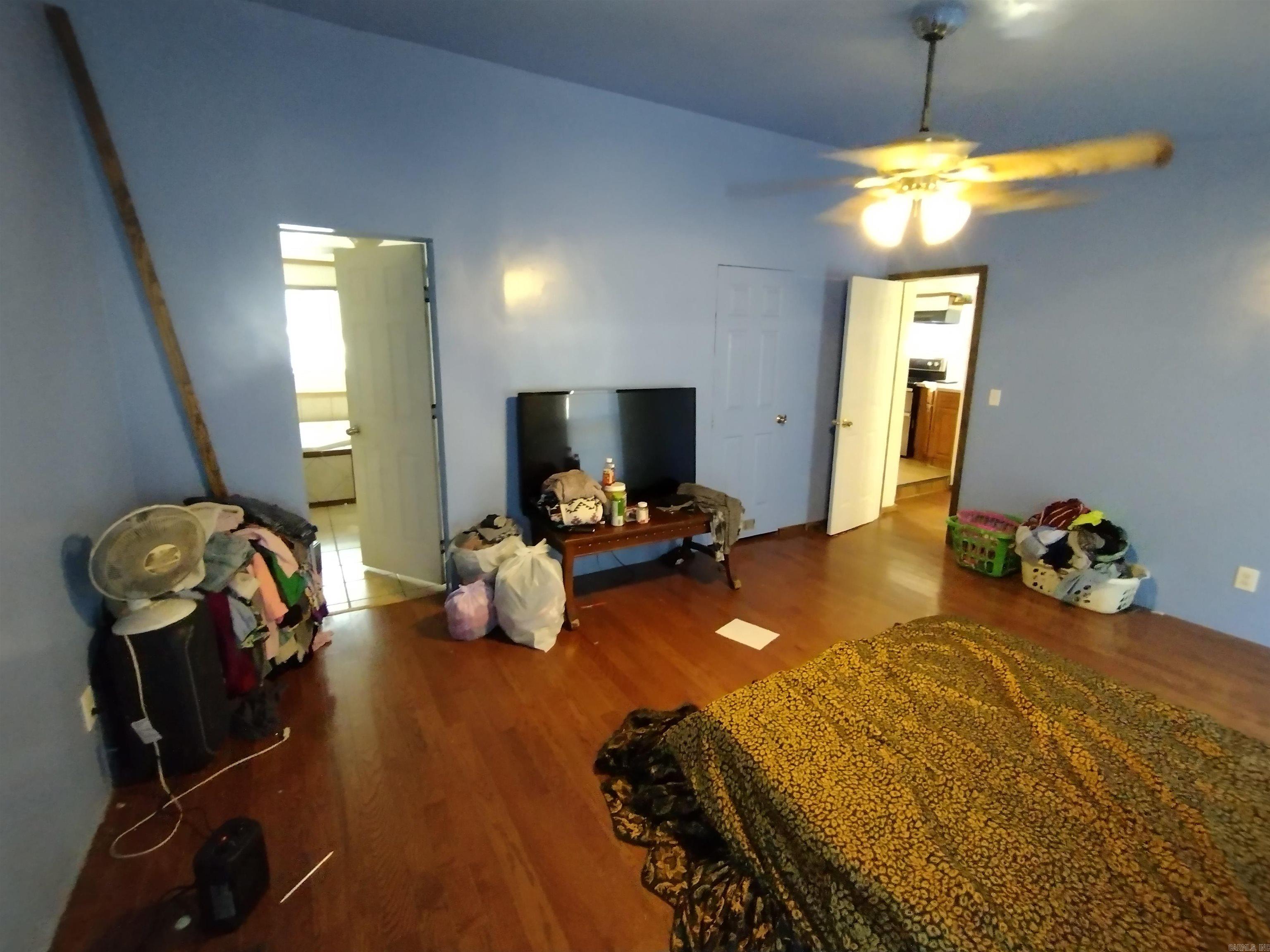 457 Haywood LN  Mountain View, AR