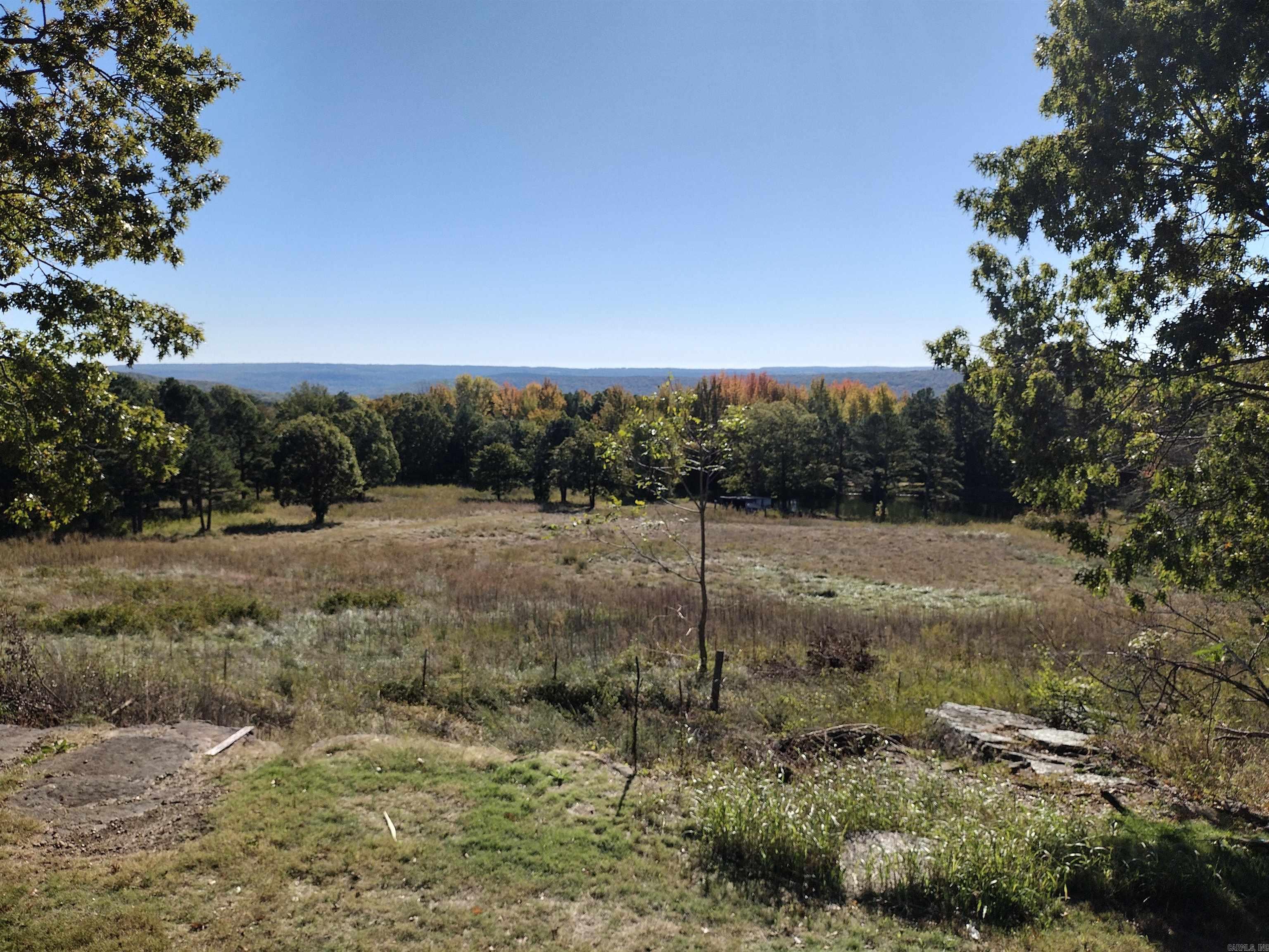 457 Haywood LN  Mountain View, AR