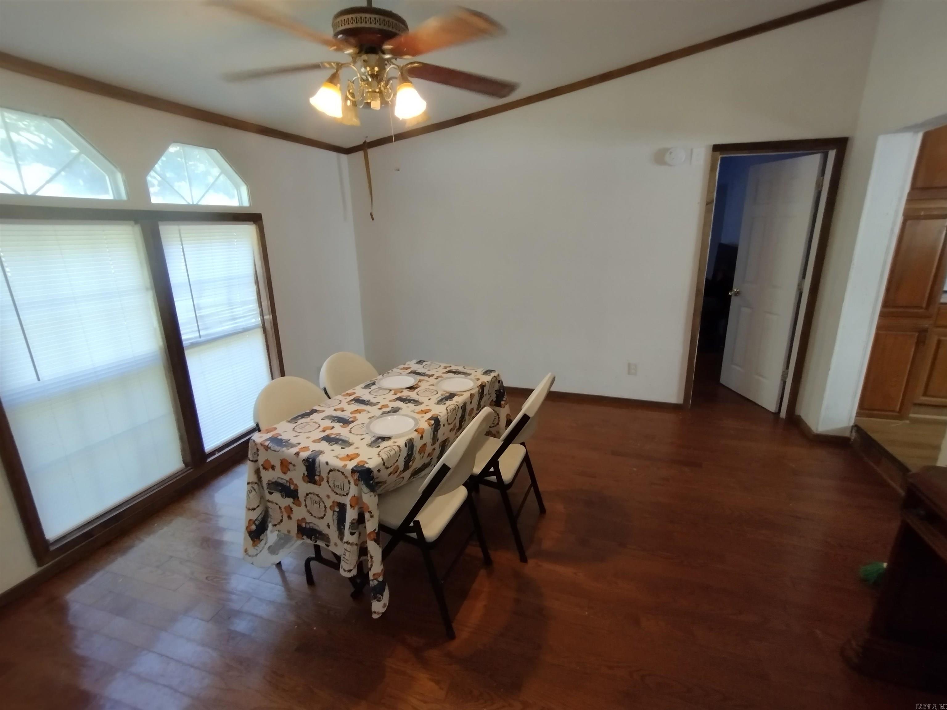 457 Haywood LN  Mountain View, AR