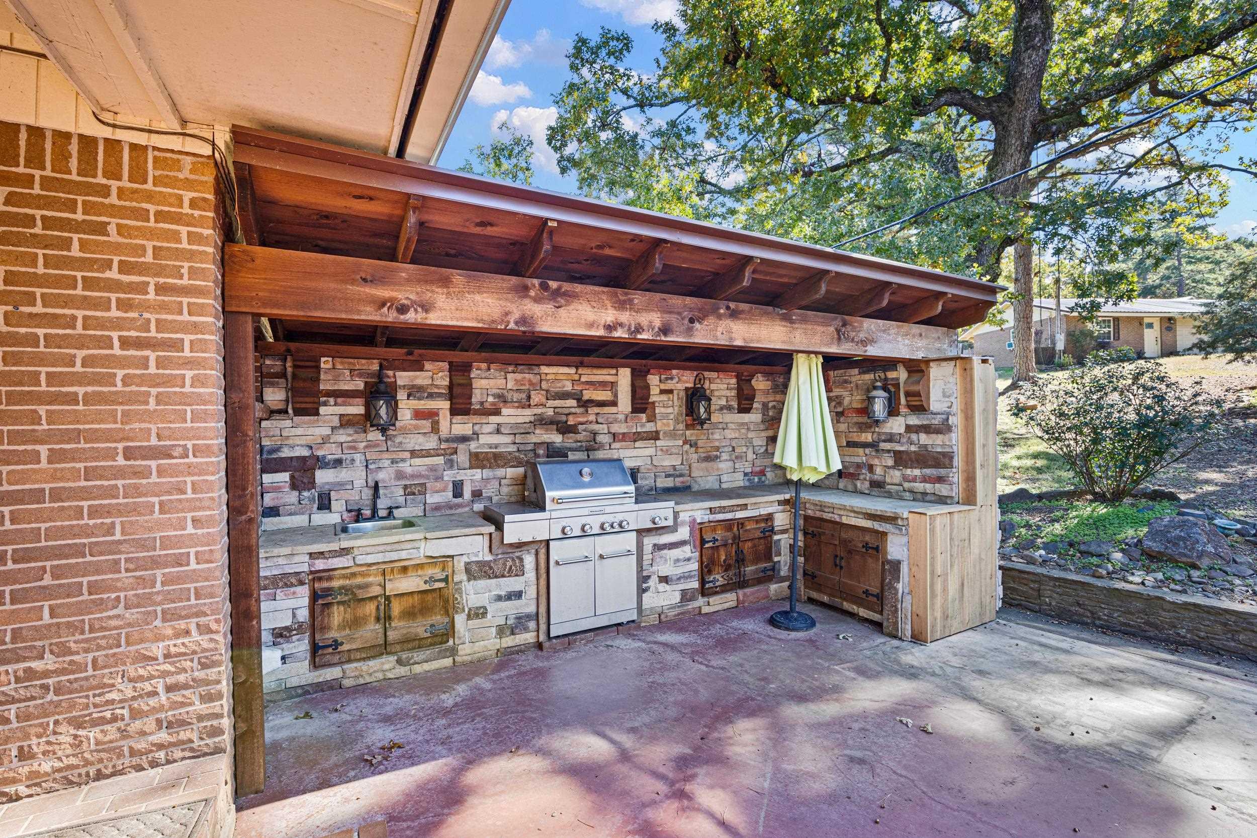 10127 George Mountain  Danville, AR