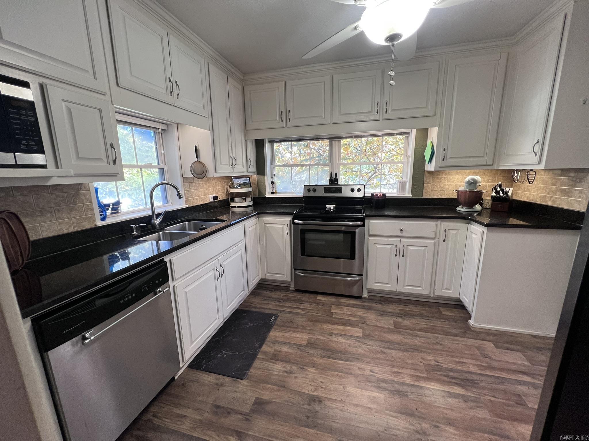 1405 Hickory Ave  Mena, AR