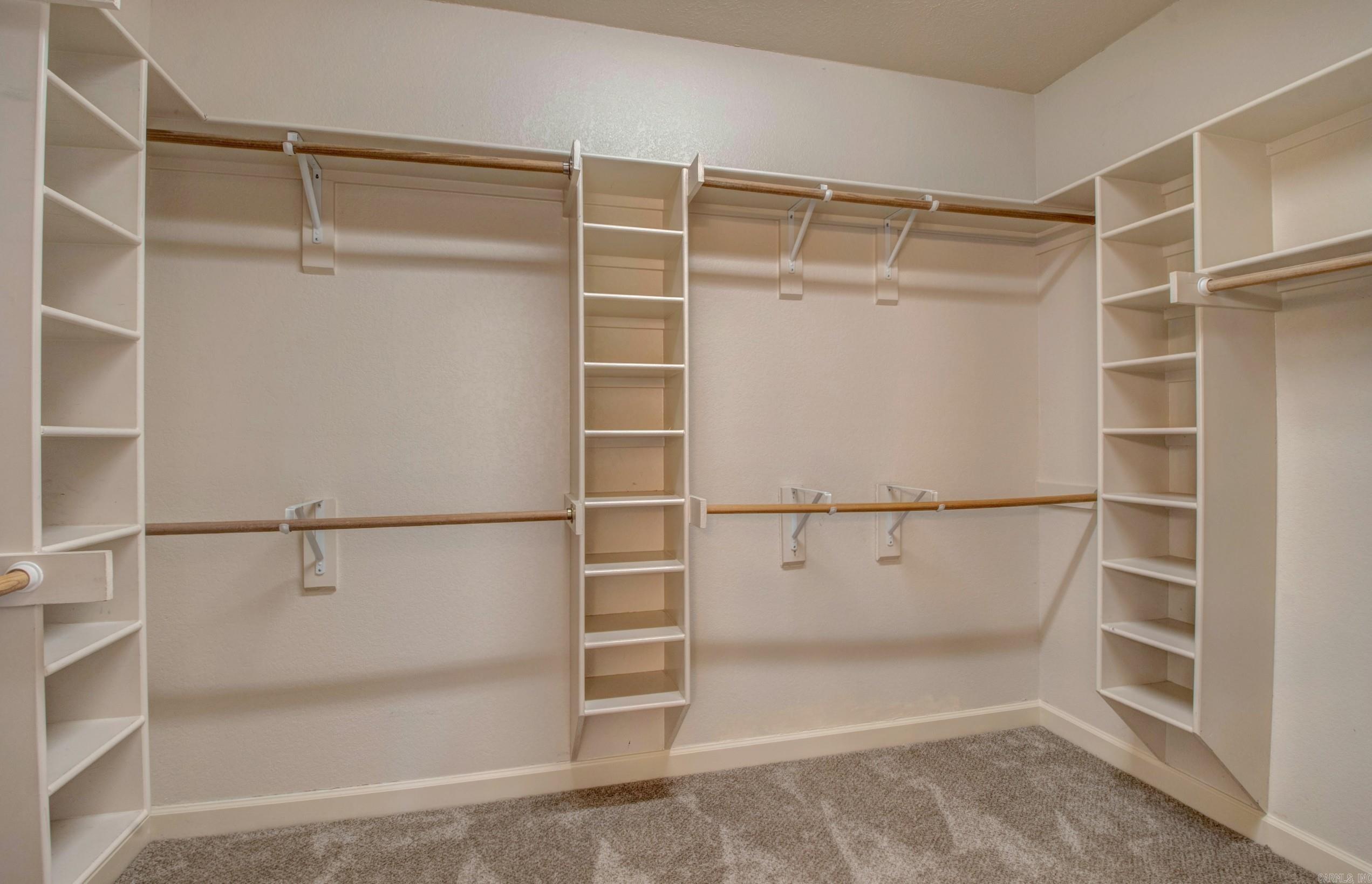 124 Mountain Valley  Maumelle, AR