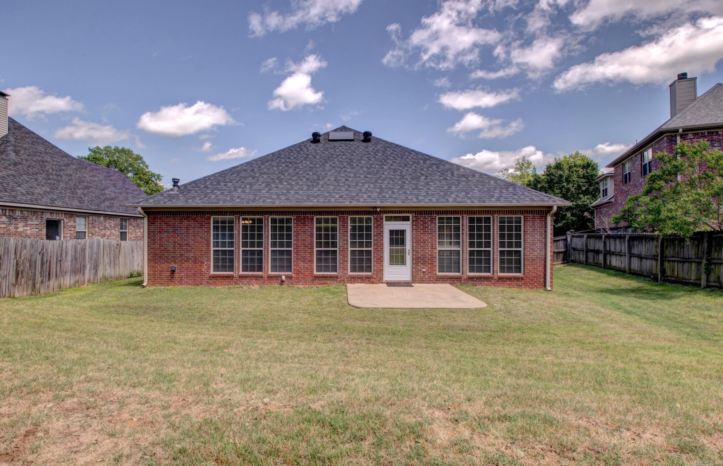 124 Mountain Valley  Maumelle, AR