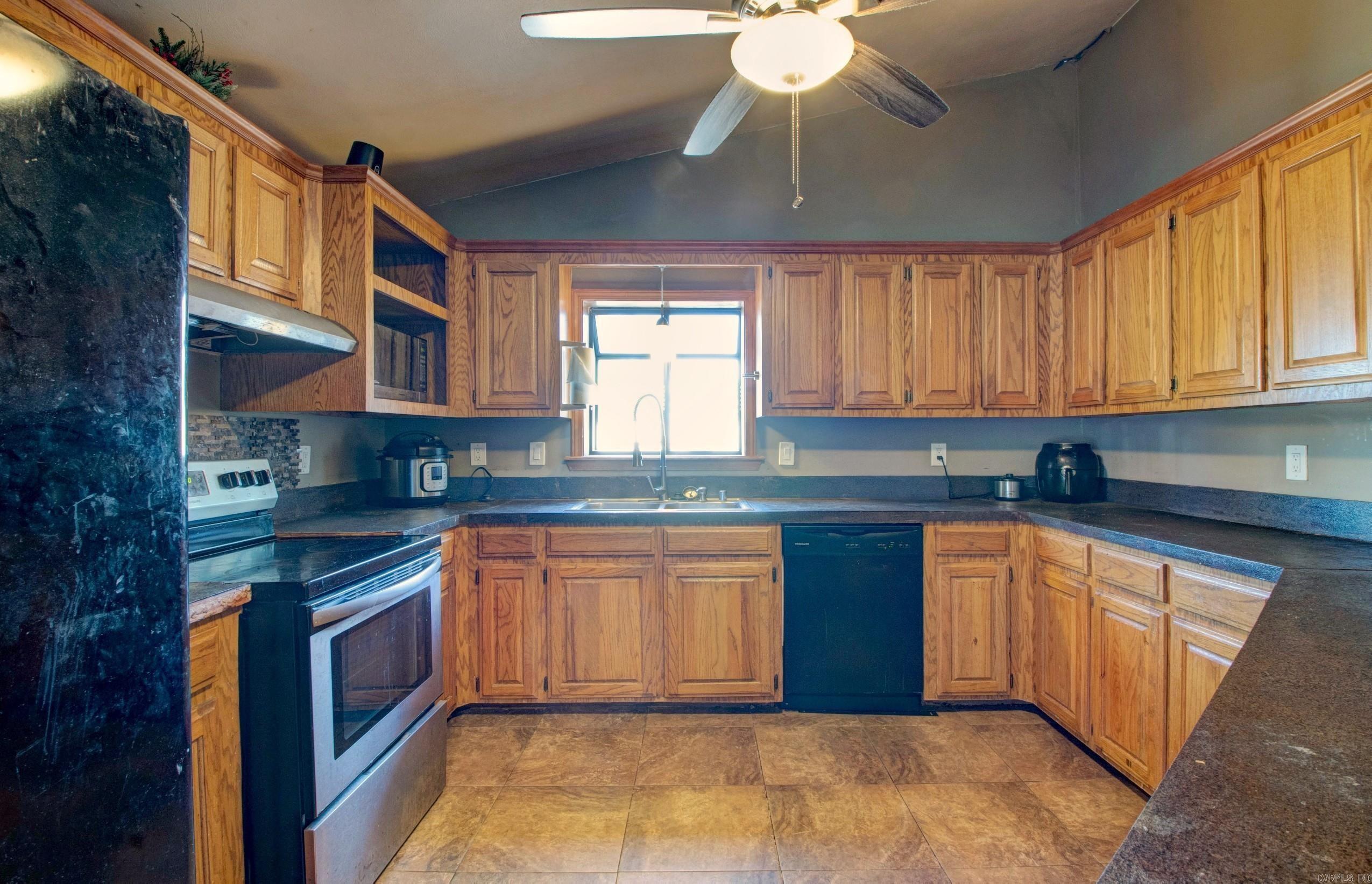 58 Vantage Drive Maumelle, AR 72113