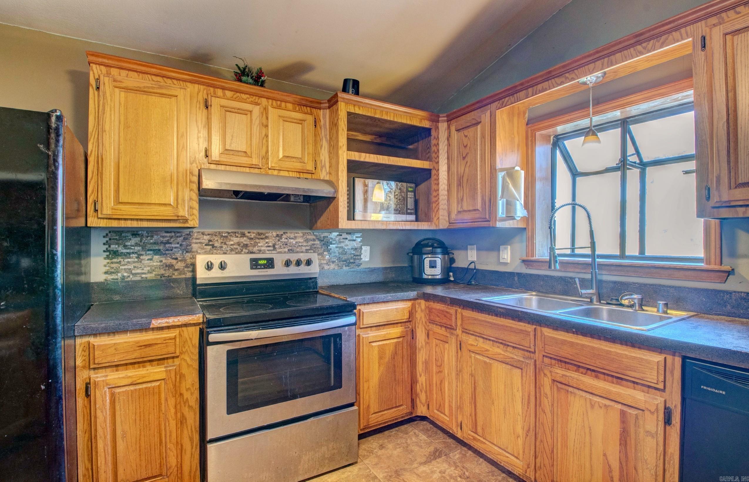 58 Vantage Drive Maumelle, AR 72113