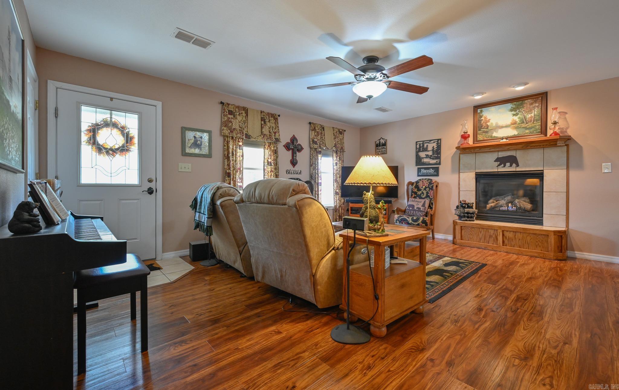 146 Peta Ln Mena, AR 71953