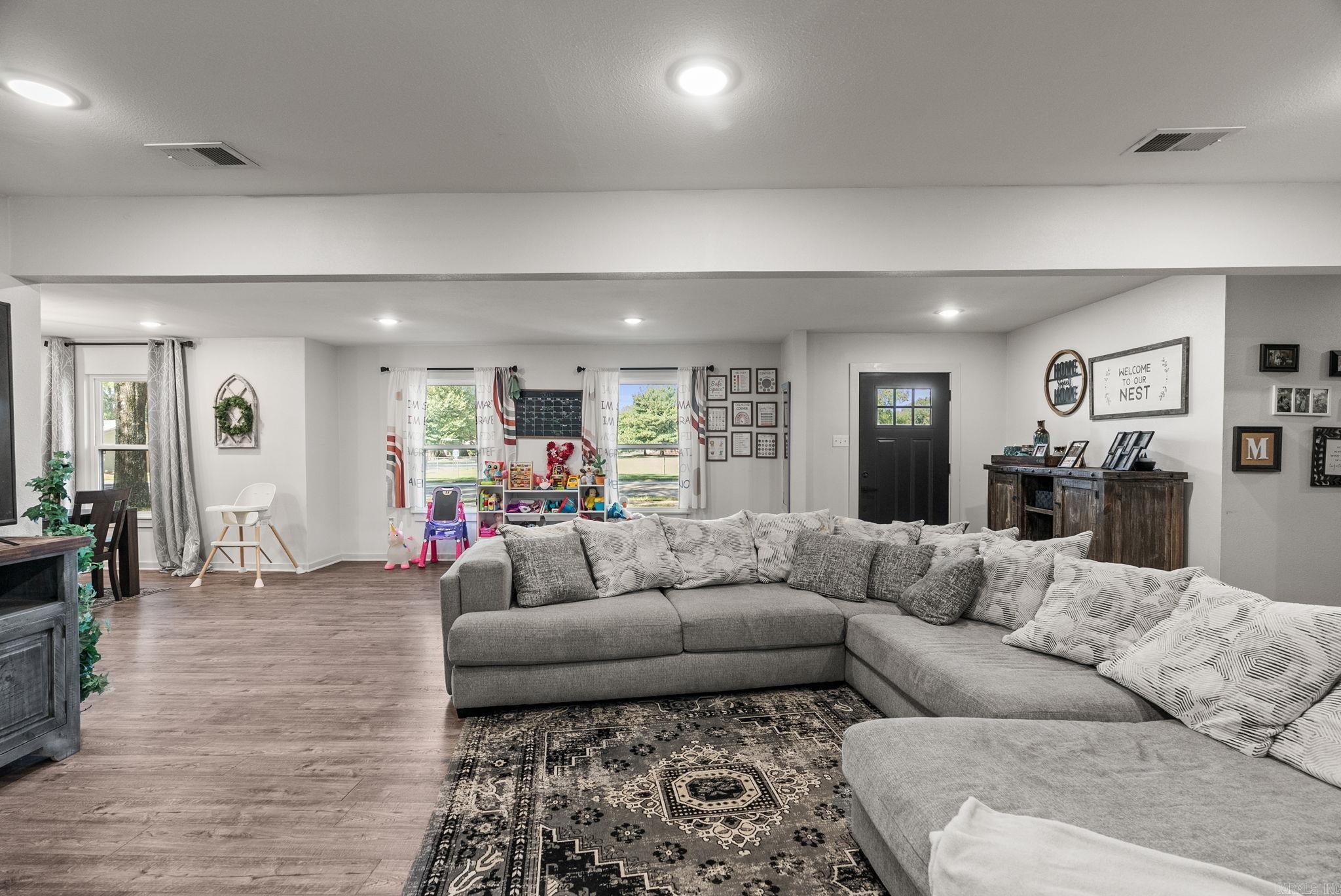 50 White Oak  Conway, AR