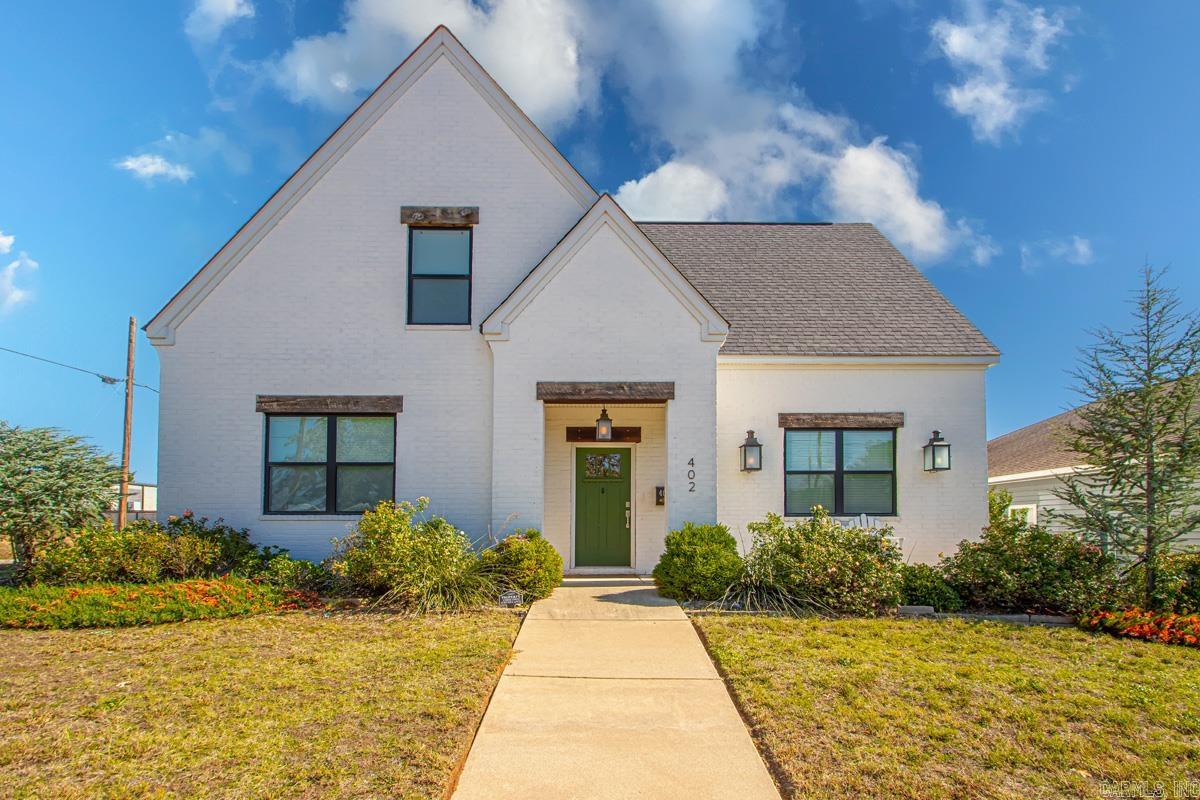 402 S Market Benton, AR 72015