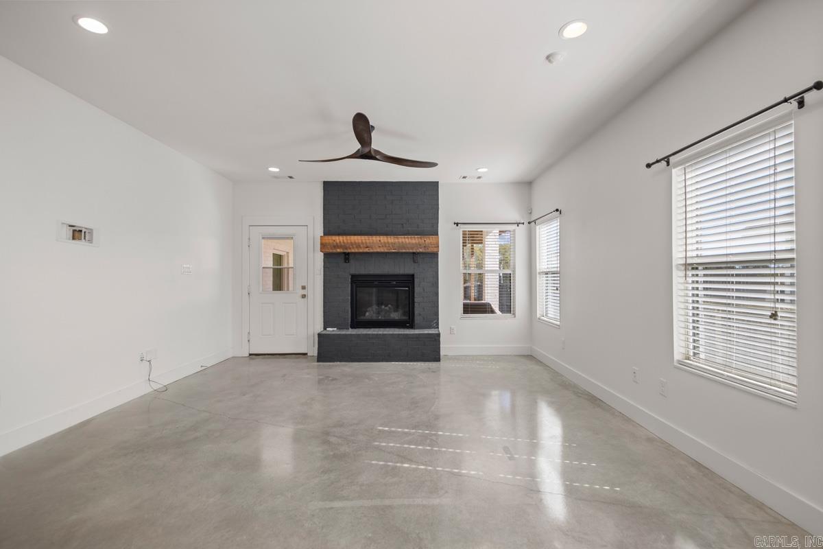 402 S Market Benton, AR 72015