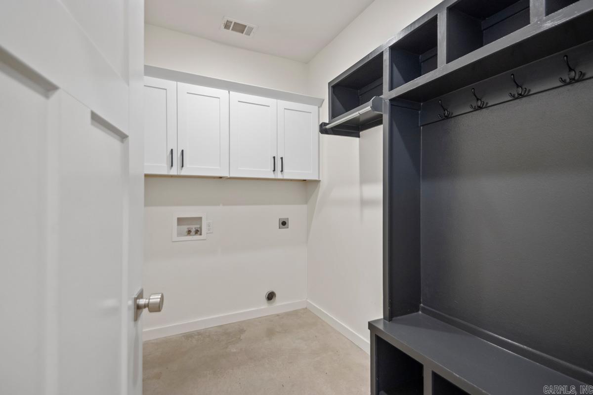 402 S Market Benton, AR 72015