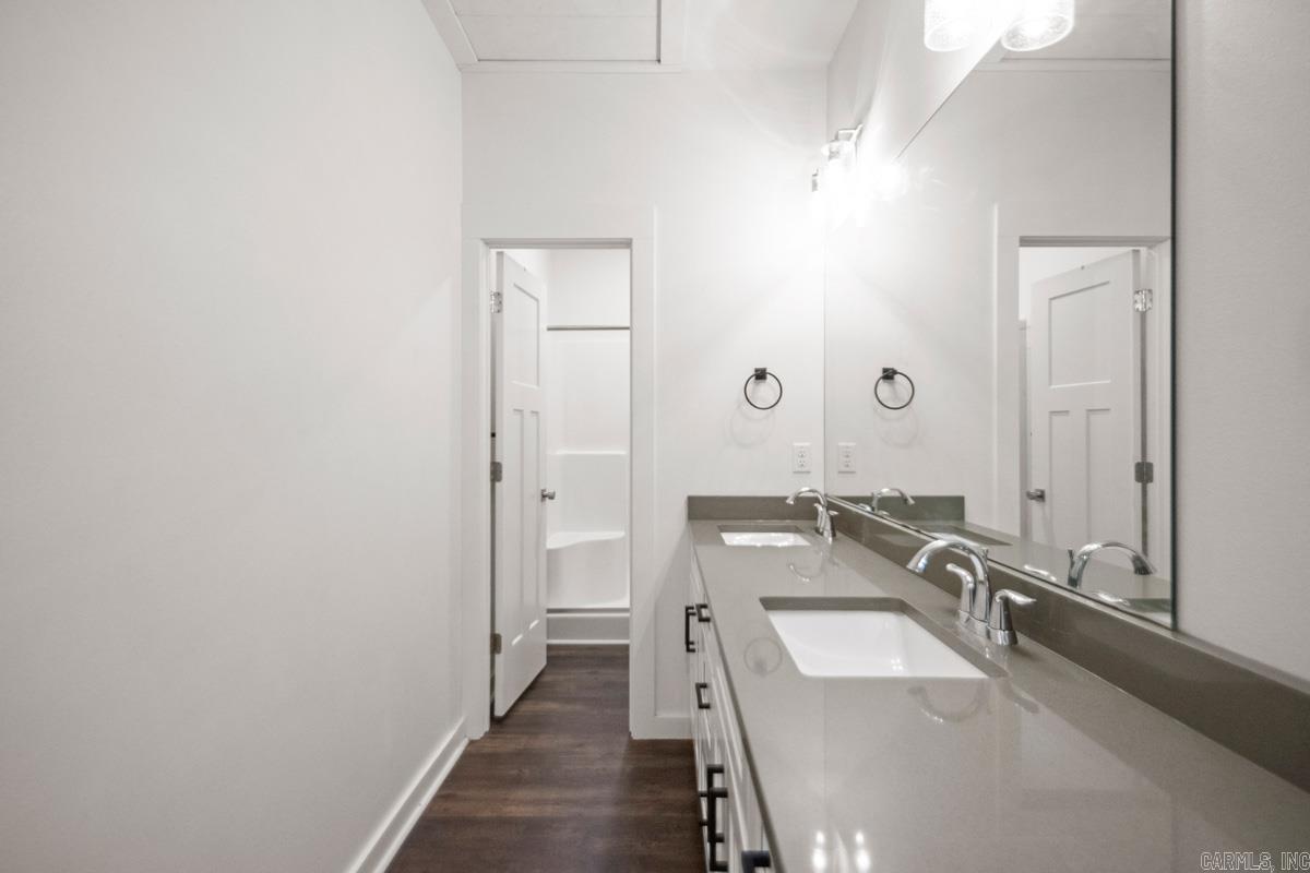 402 S Market Benton, AR 72015