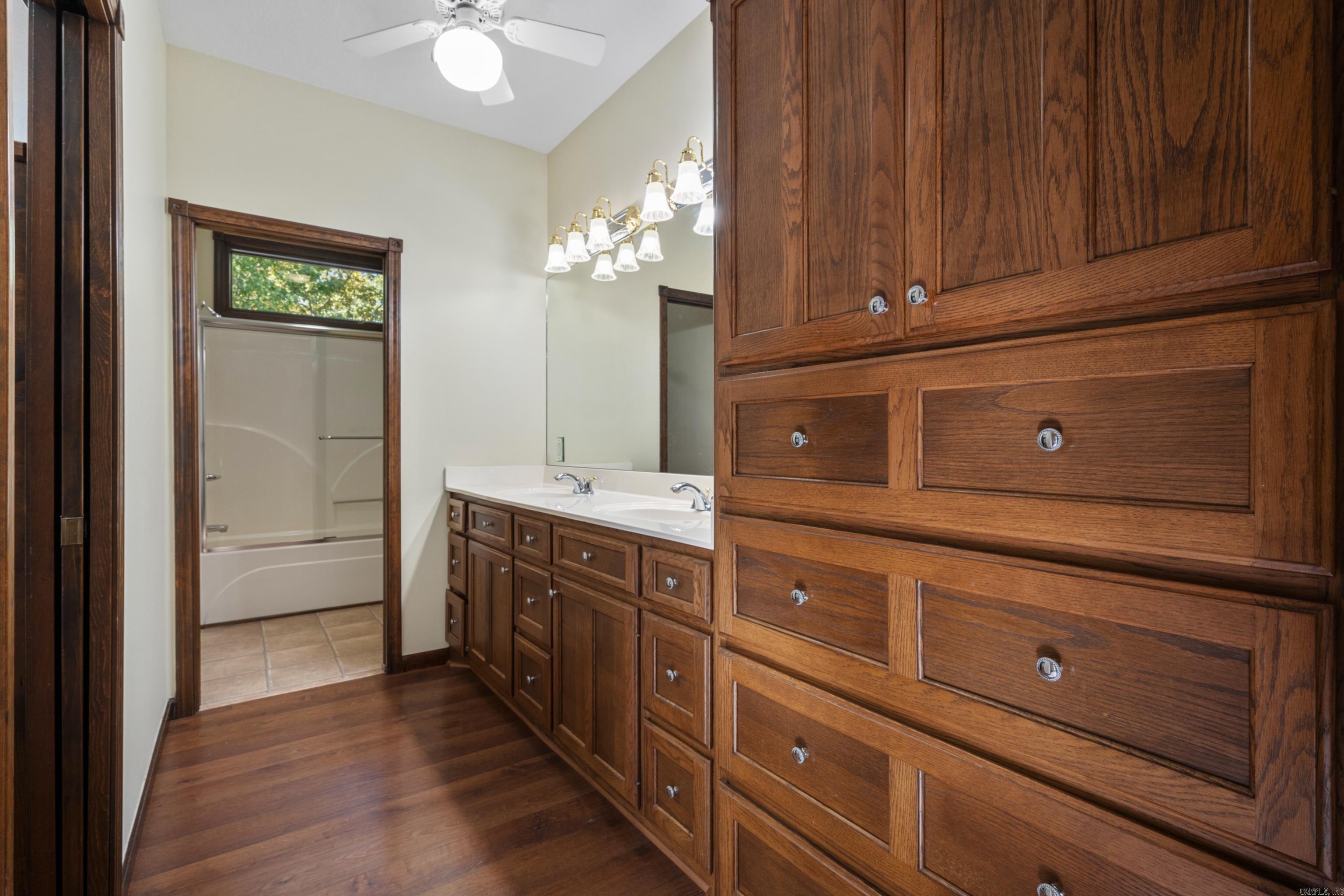 2 Guindola  Hot Springs Village, AR