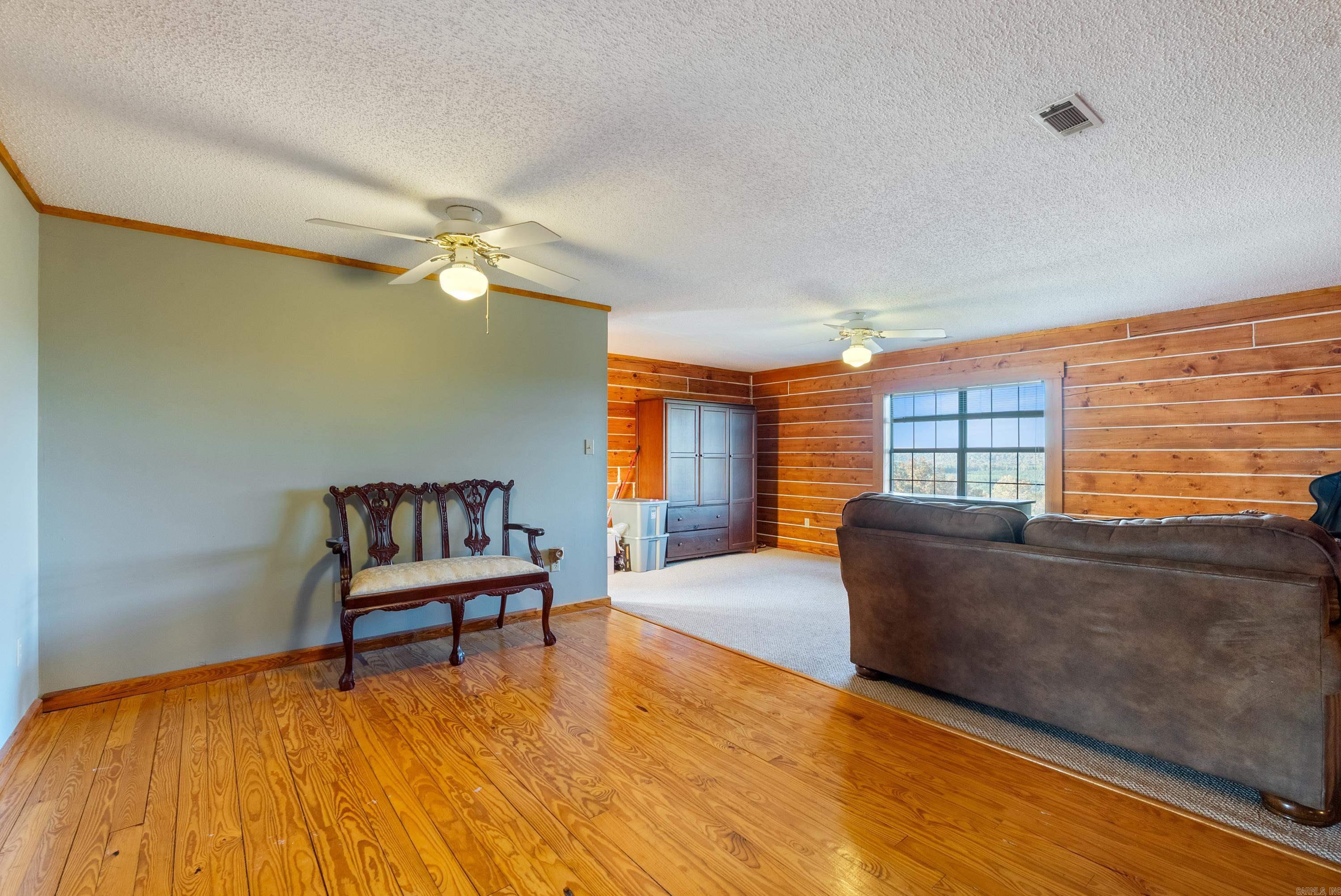 93 Mill Creek  Greenbrier, AR