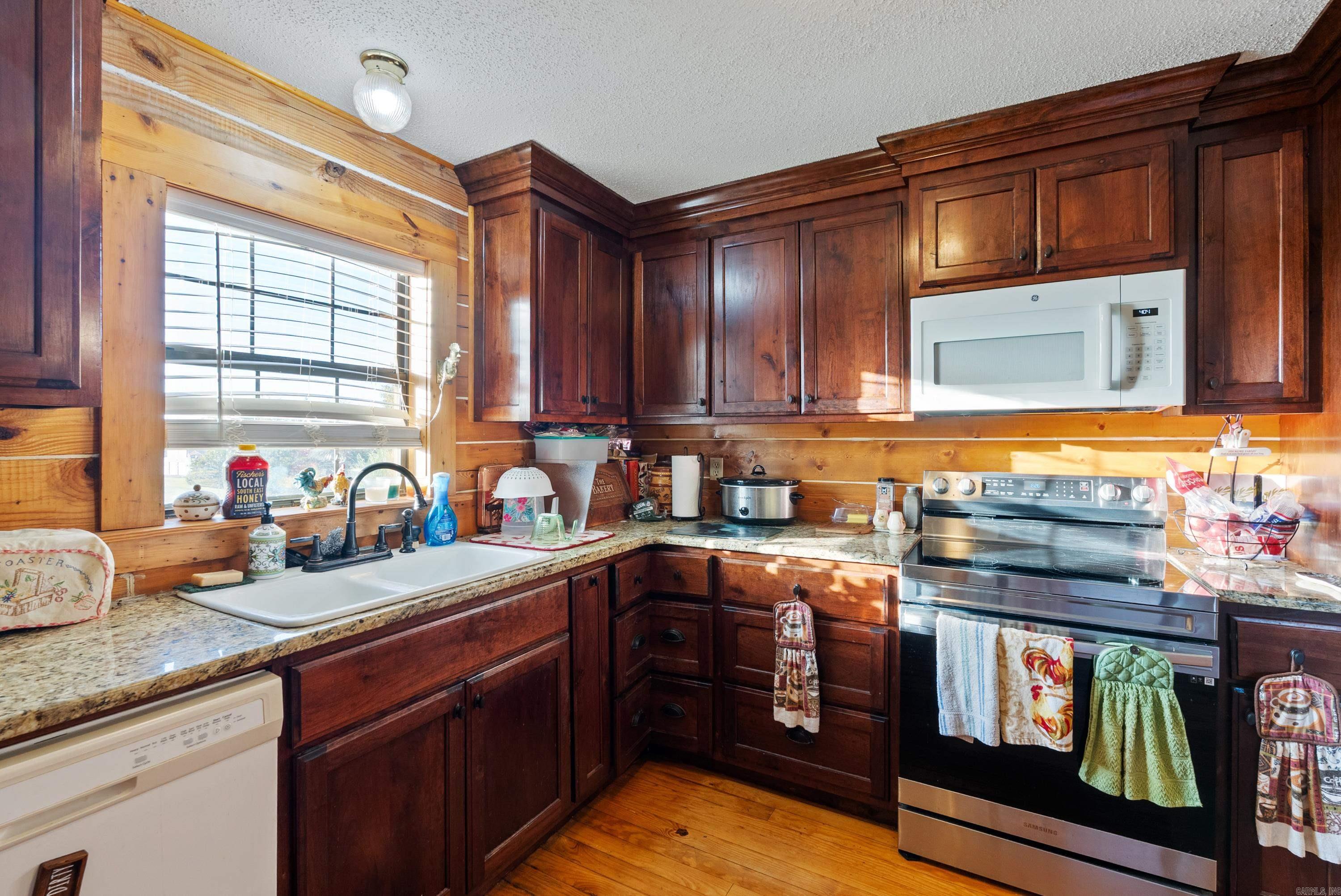 93 Mill Creek  Greenbrier, AR