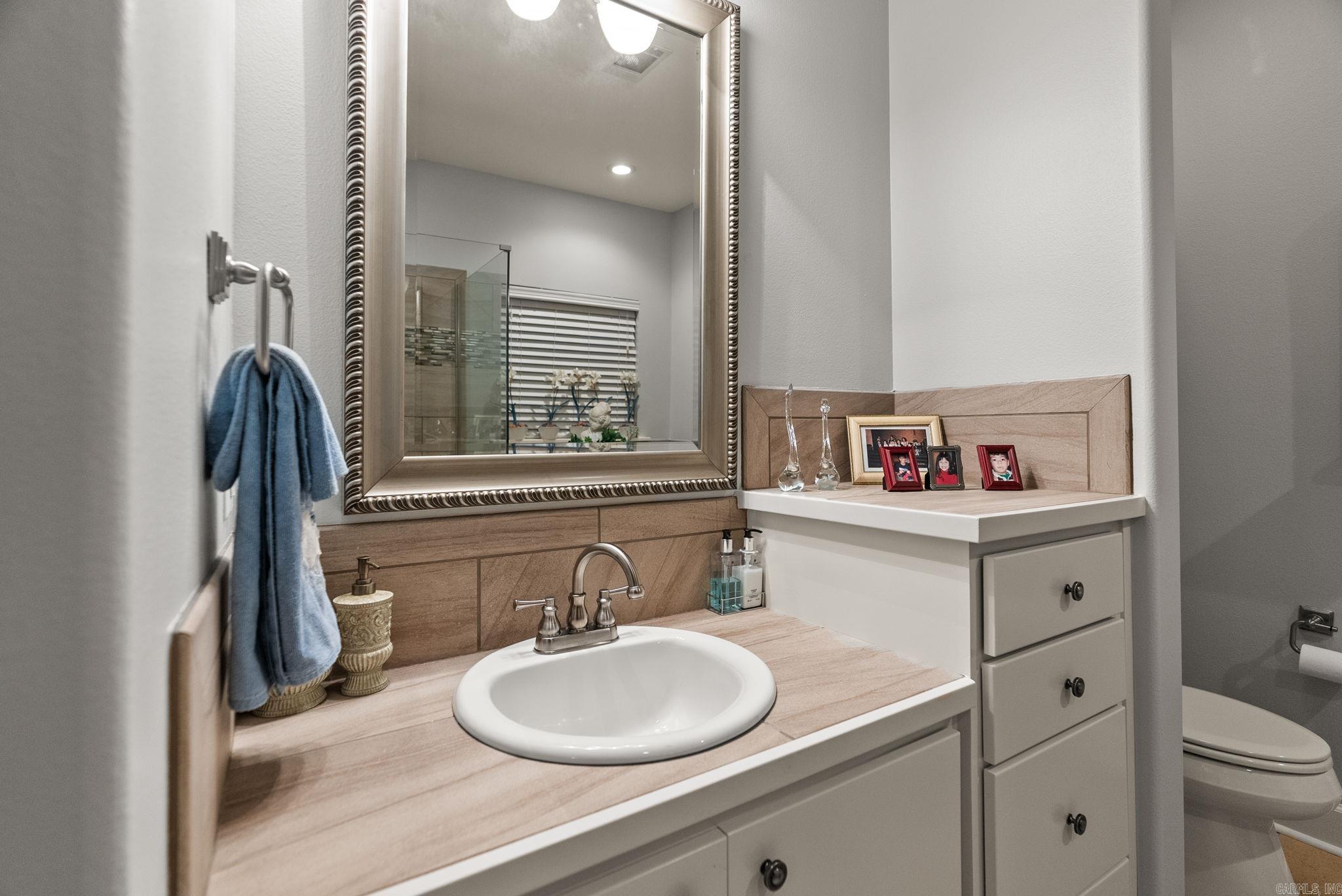 7 Crystal Mountain Cove Maumelle, AR 72113