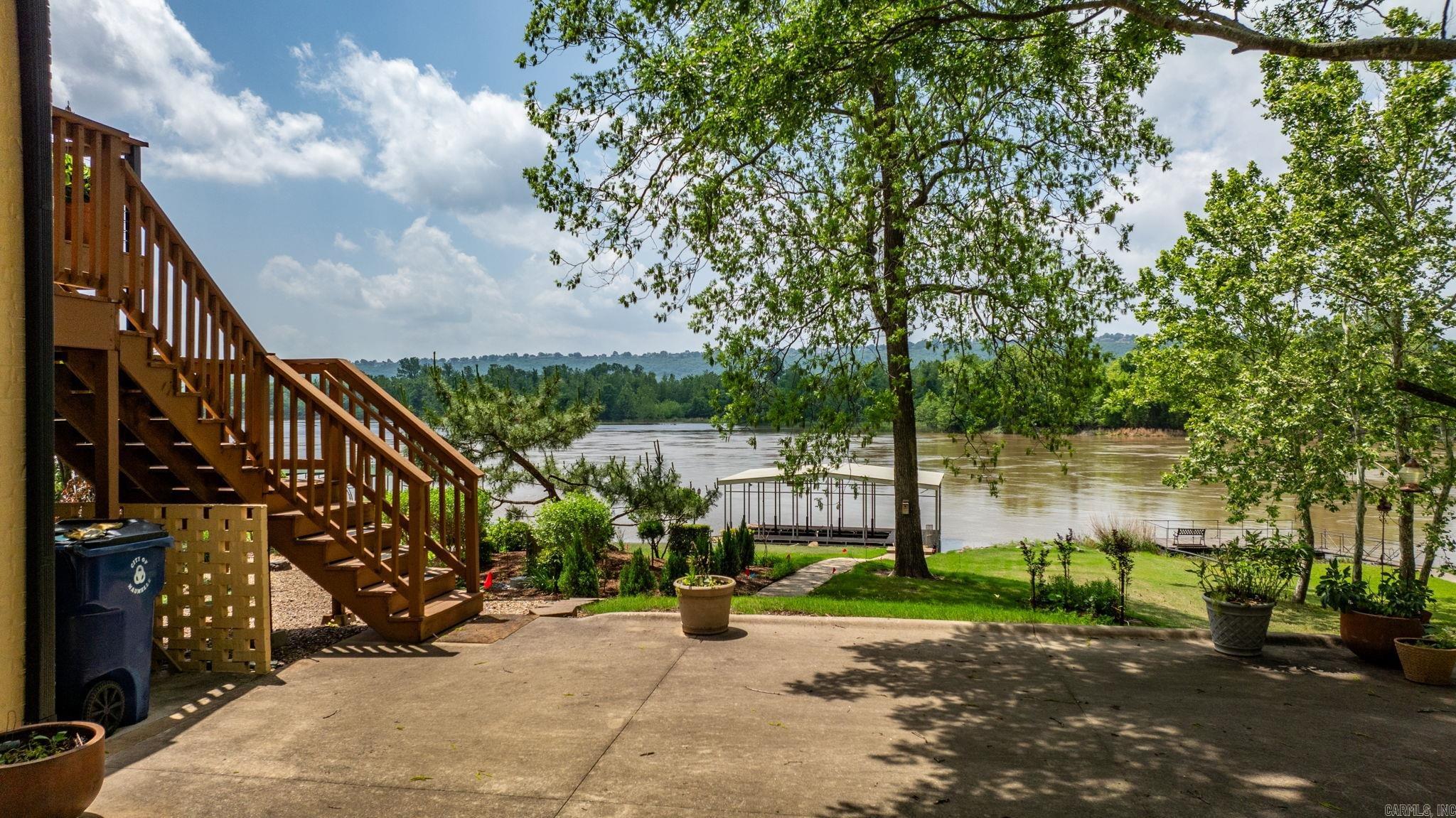 7 Crystal Mountain Cove Maumelle, AR 72113
